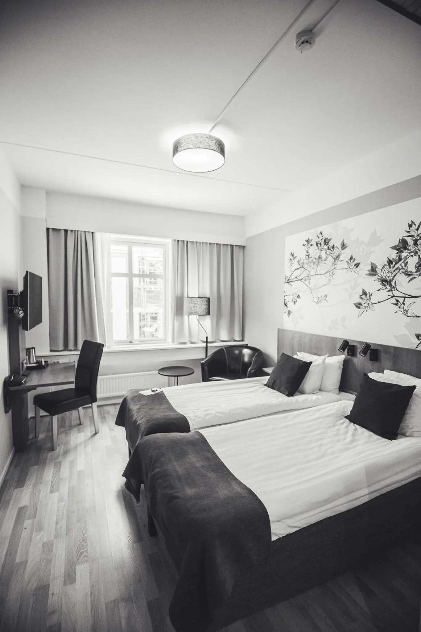 Photo of the whole room, Bed in Best Western Hotel Statt Katrineholm