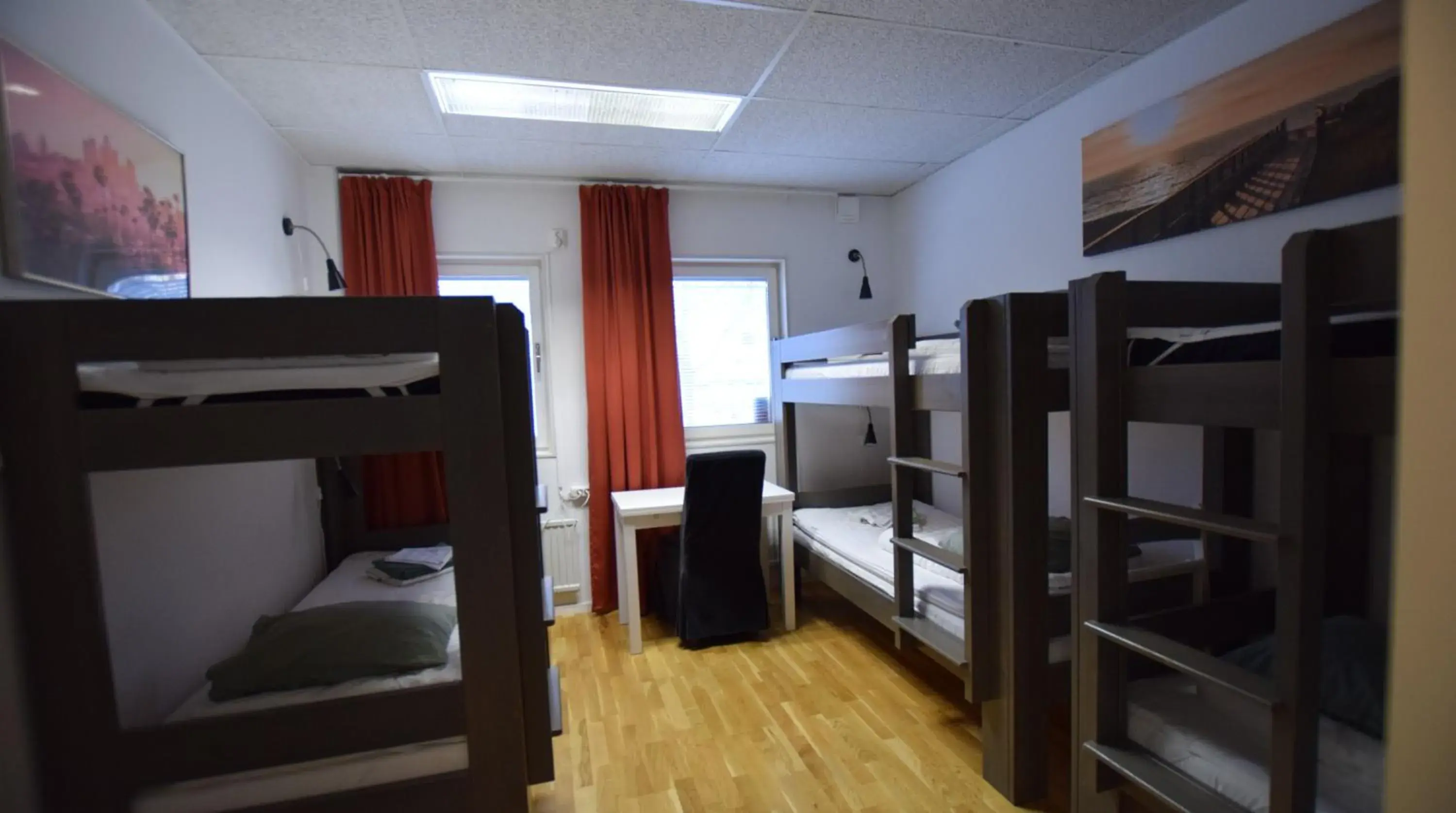 Family Room with Private Bathroom in Hostel Snoozemore Family Room with Private Bathroom in Hostel Snoozemore