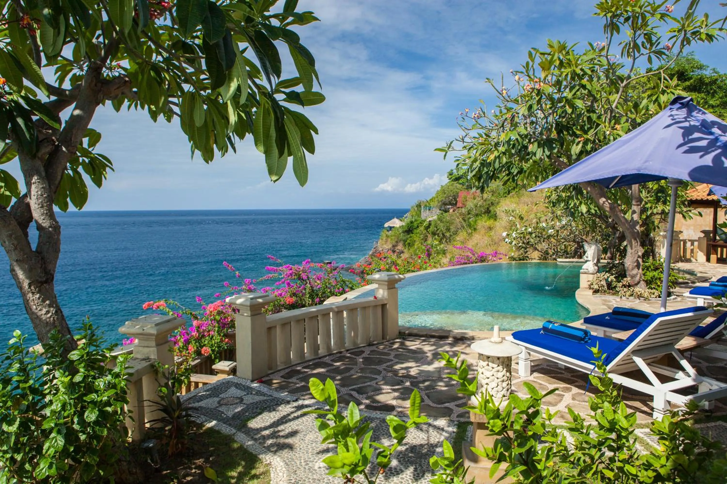 Garden view in Blue Moon Villas Resort