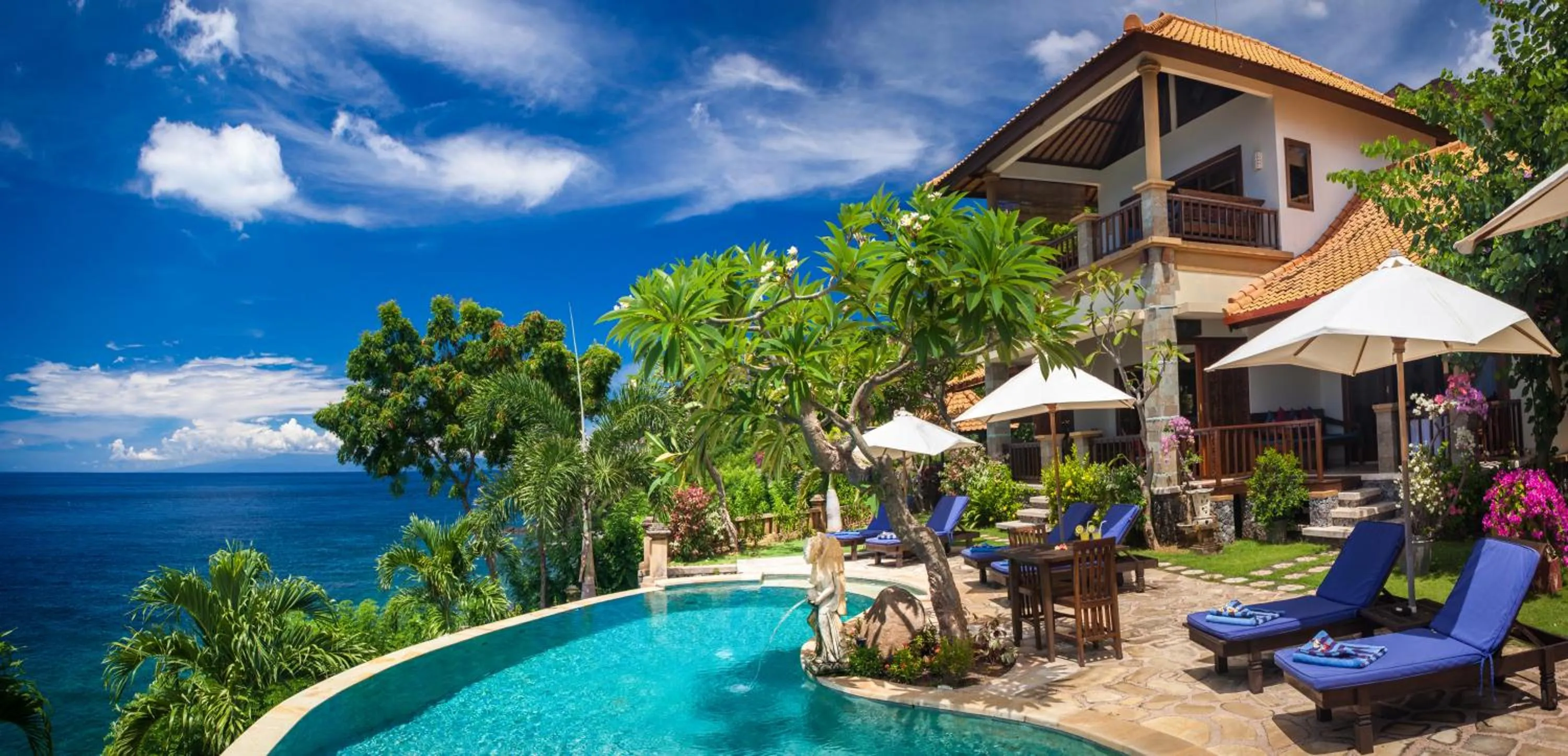 Patio in Blue Moon Villas Resort
