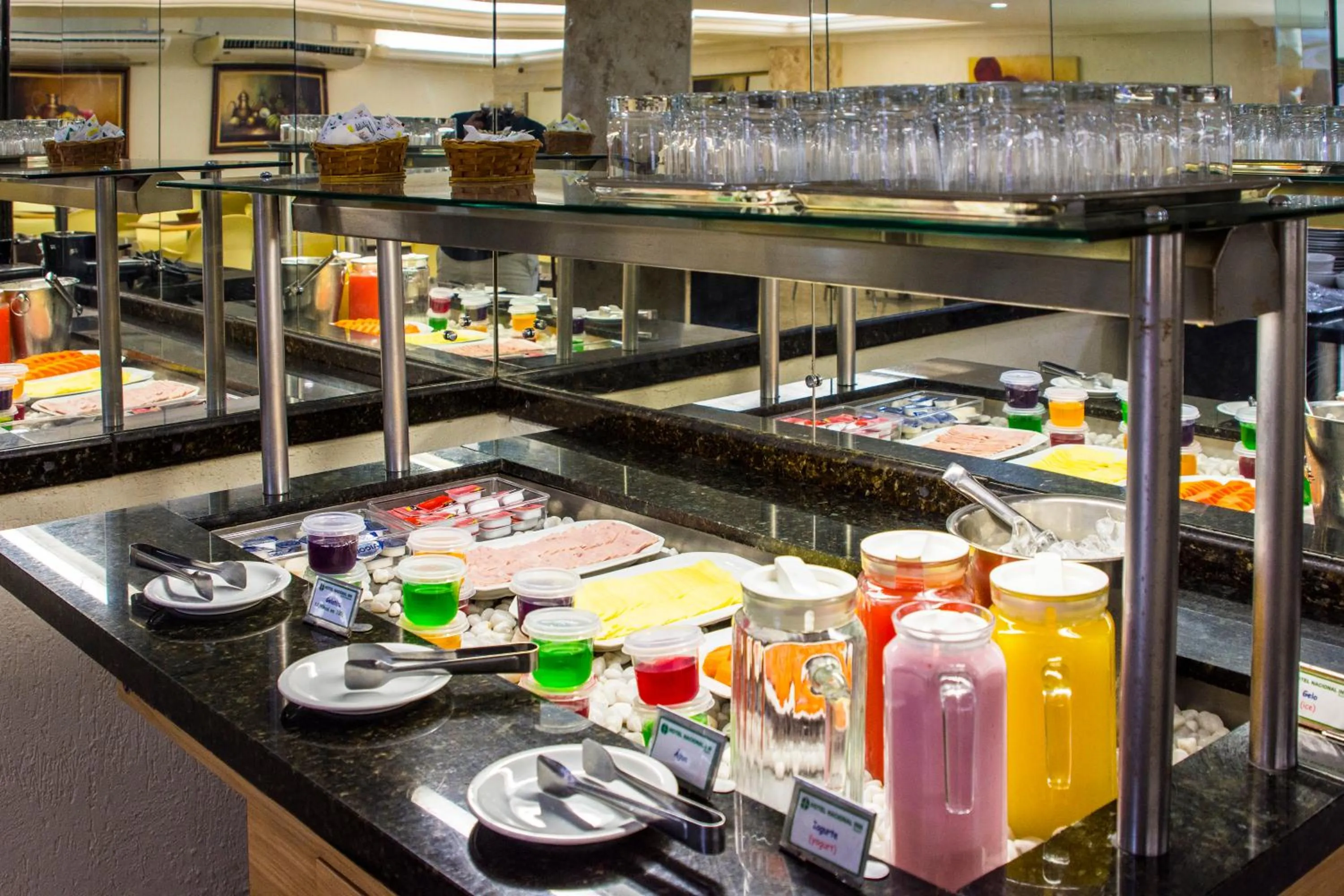 Buffet breakfast in Hotel Nacional Inn Recife Aeroporto