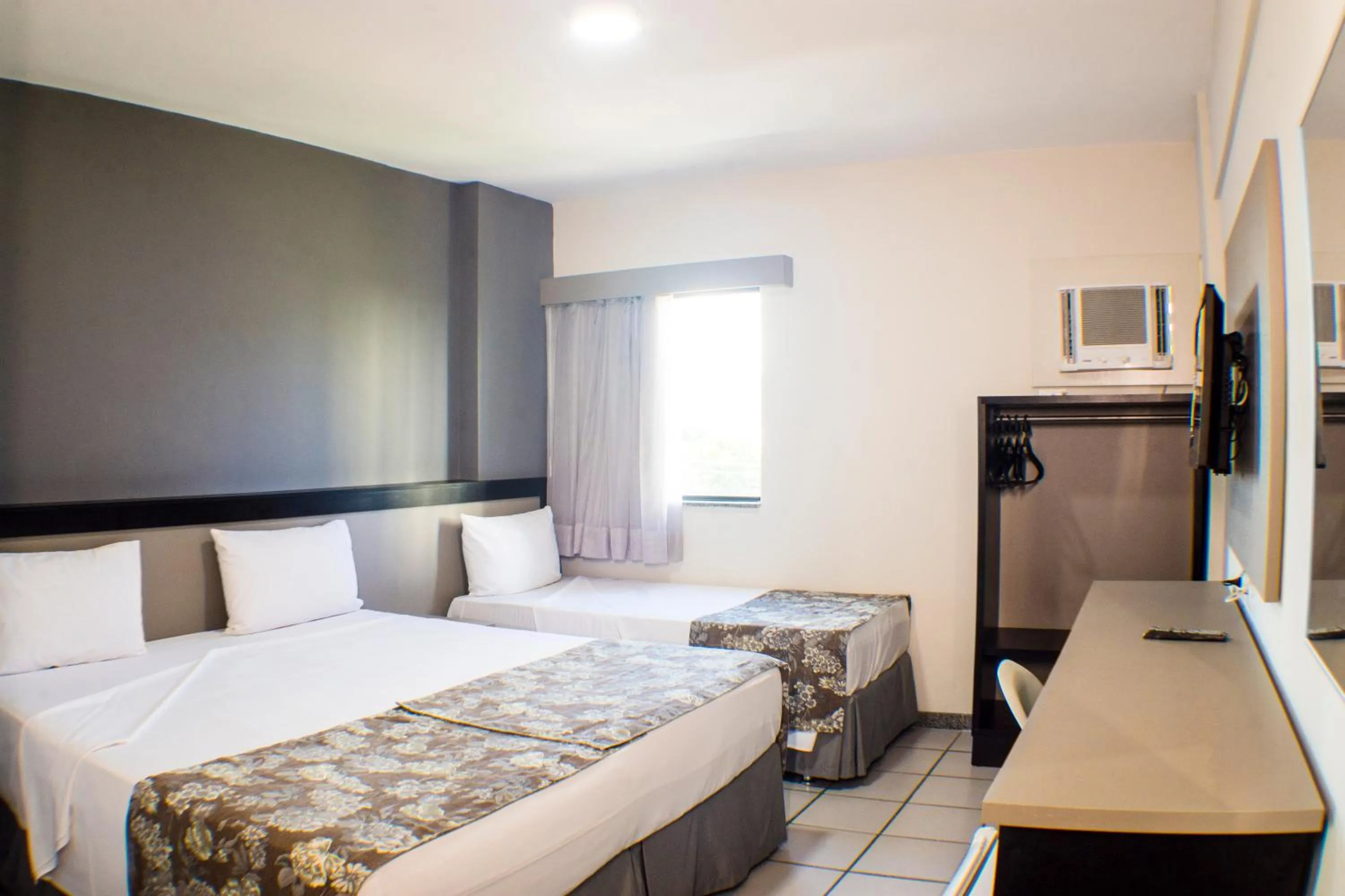 Photo of the whole room, Bed in Hotel Nacional Inn Recife Aeroporto