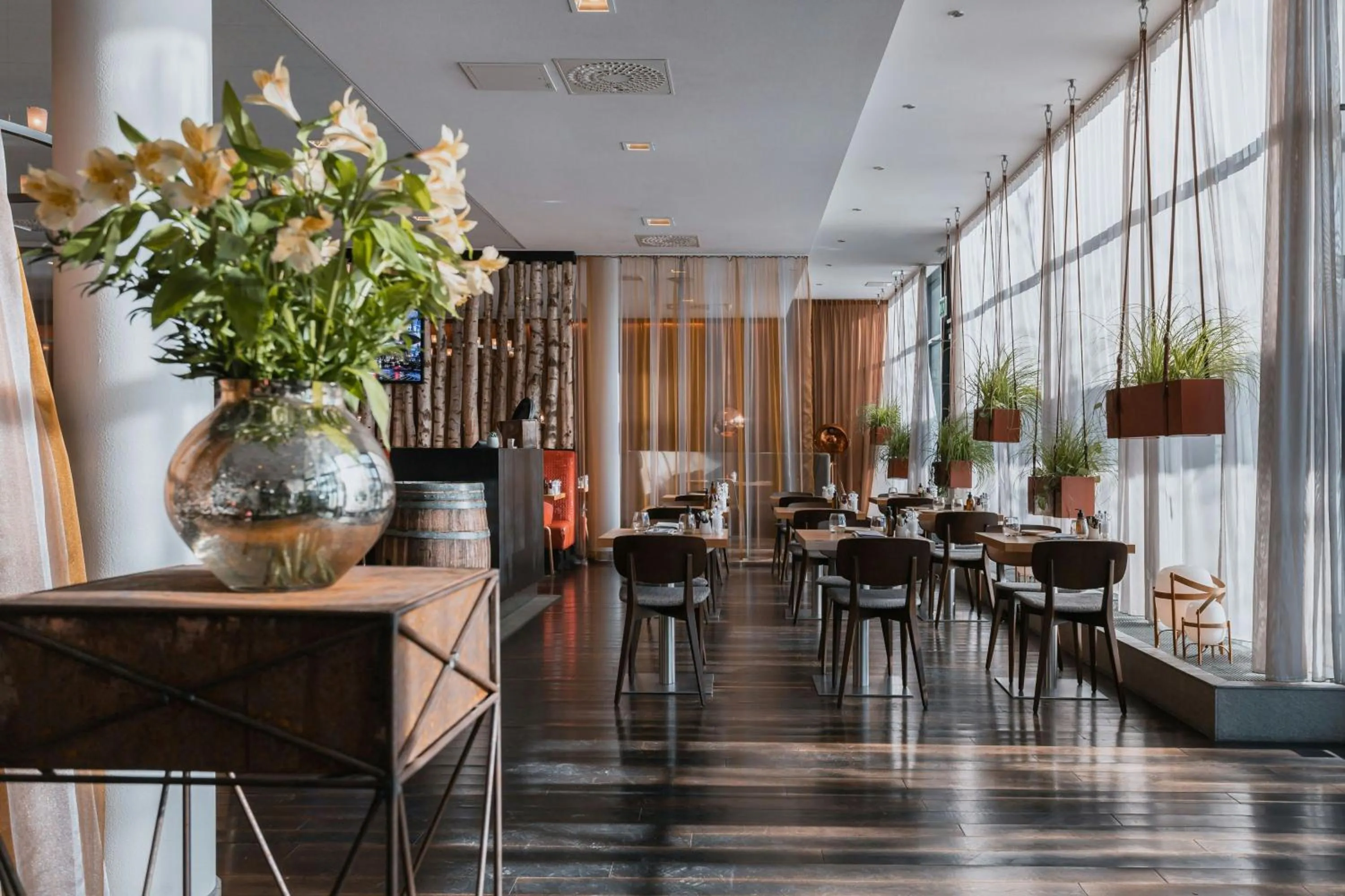 Lounge or bar in Courtyard by Marriott Stockholm Kungsholmen