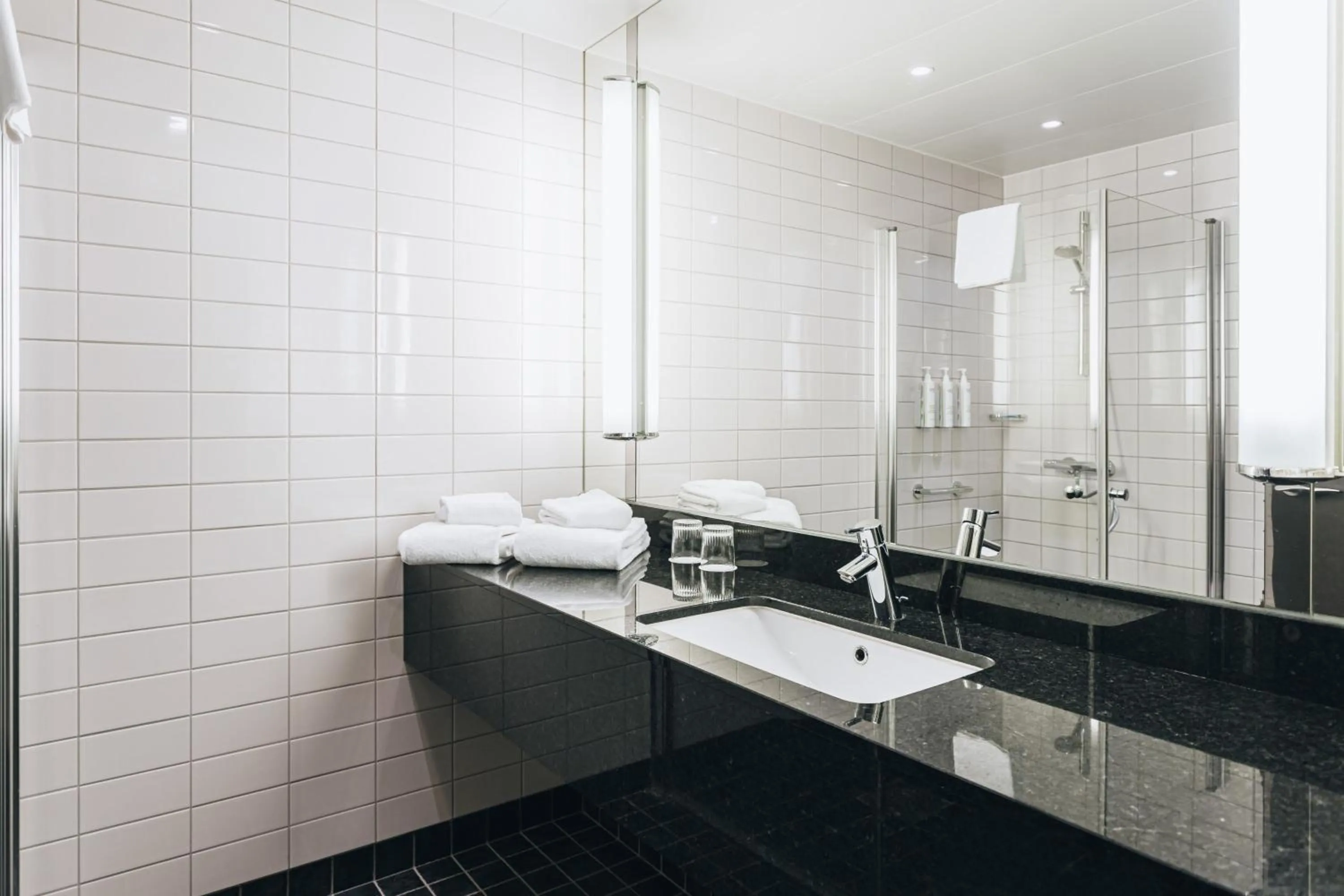 Bathroom in Courtyard by Marriott Stockholm Kungsholmen