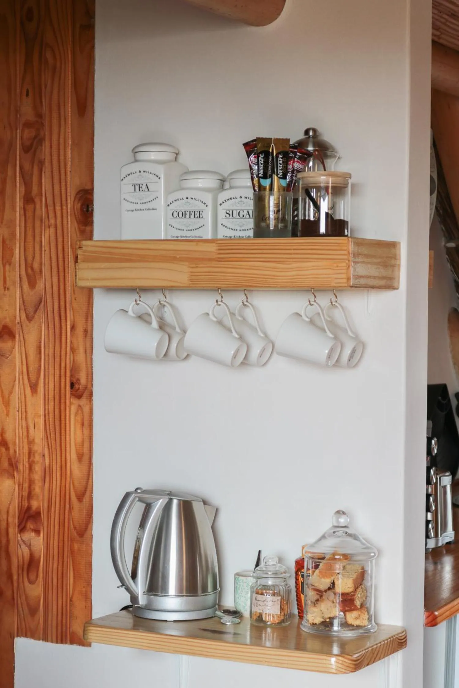 Coffee/tea facilities in The House of Braganza