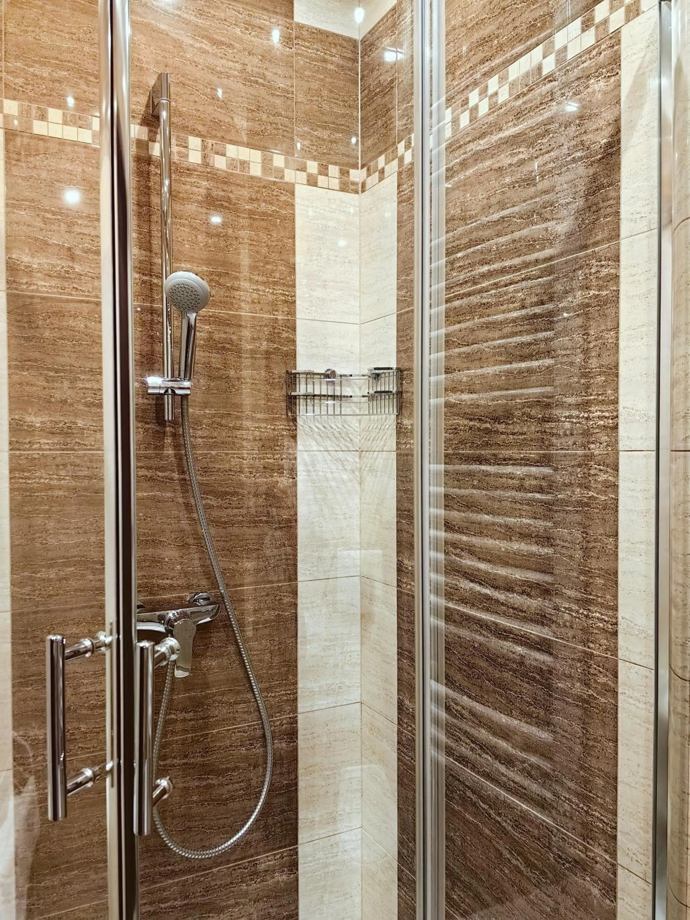 Shower in Willa San Remo