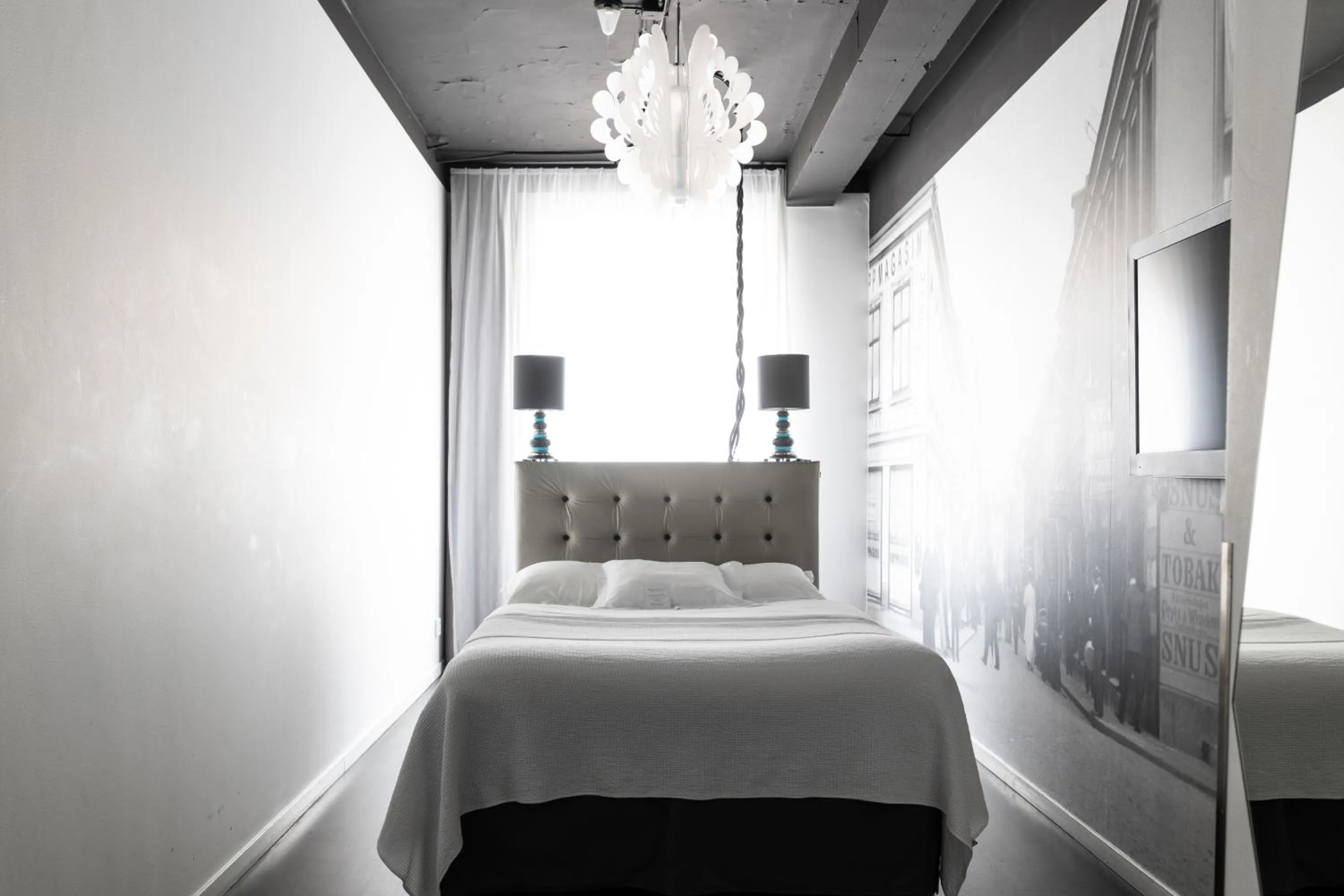 Photo of the whole room, Bed in Hotel Flora