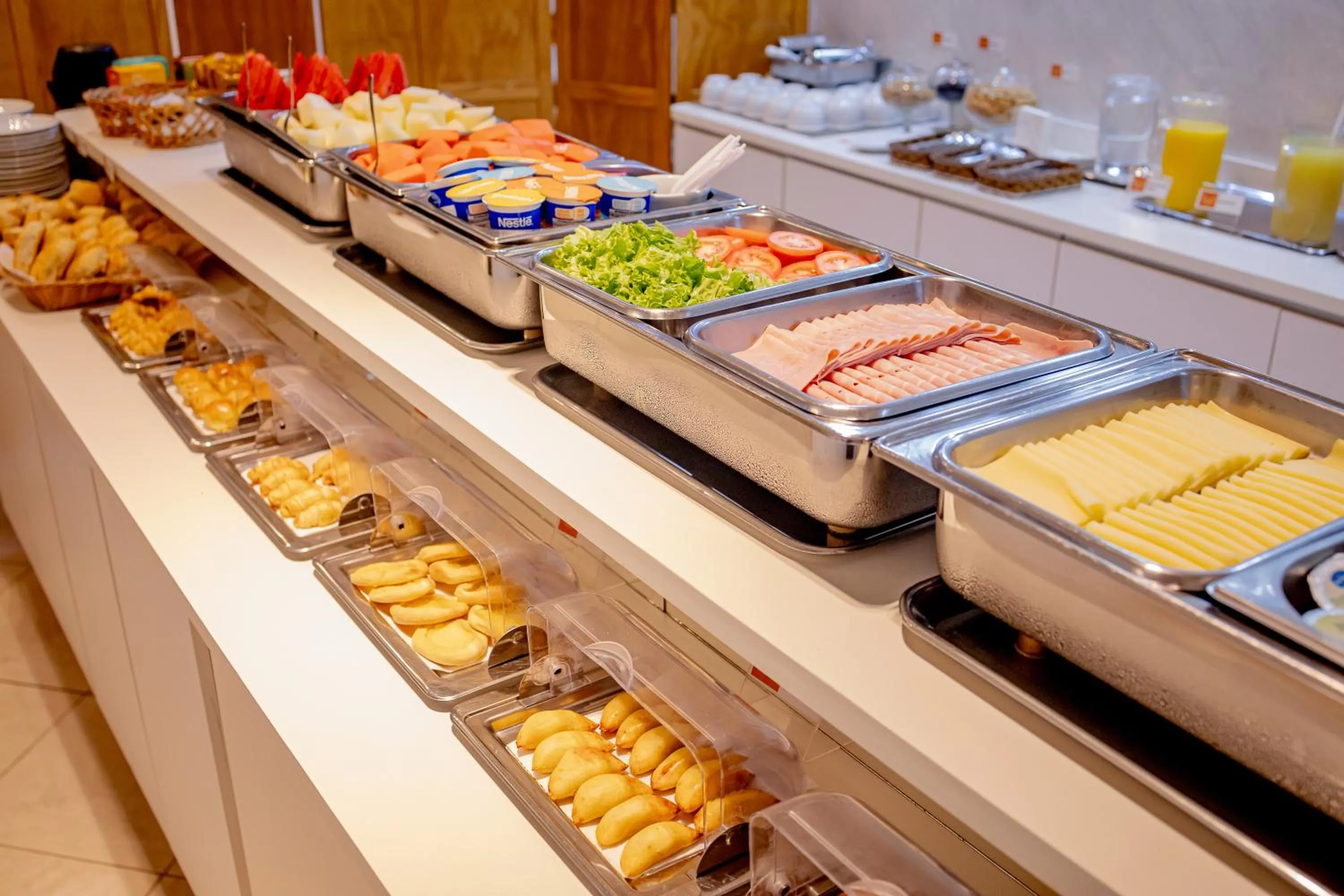 Food and drinks in Hotel San Gabriel