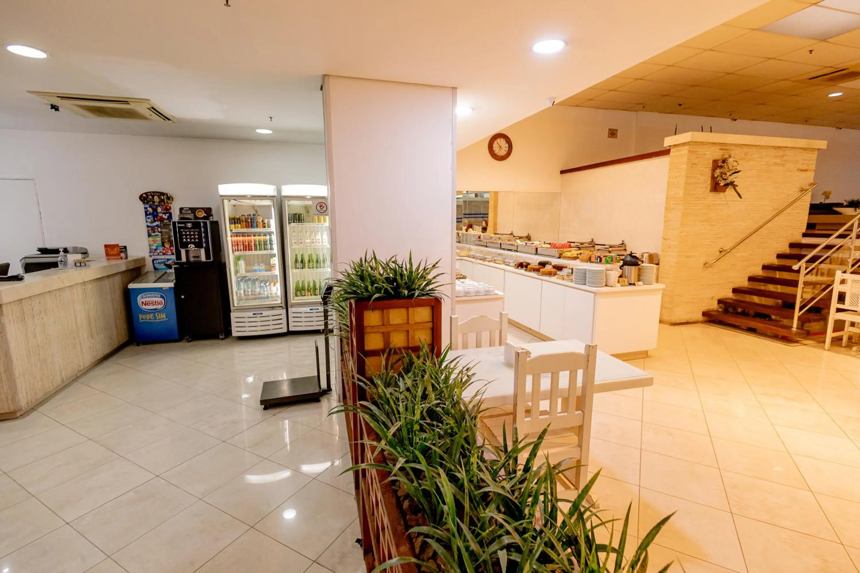 Food and drinks in Hotel San Gabriel