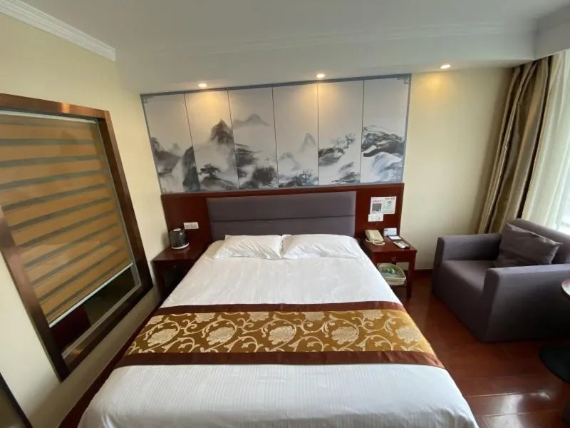 Bed in GreenTree ShangHai JinShan Wanda Plaza Longxiang Road Express Hotel