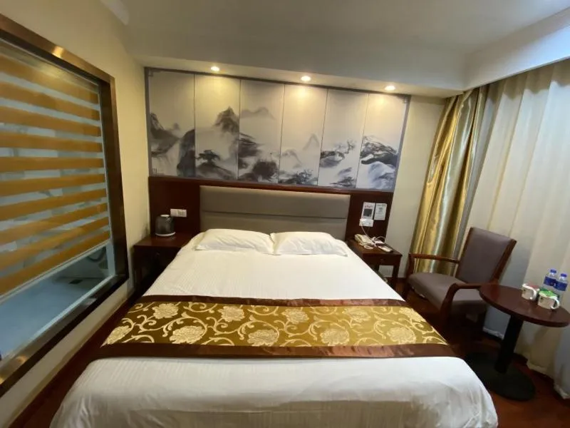 Bed in GreenTree ShangHai JinShan Wanda Plaza Longxiang Road Express Hotel
