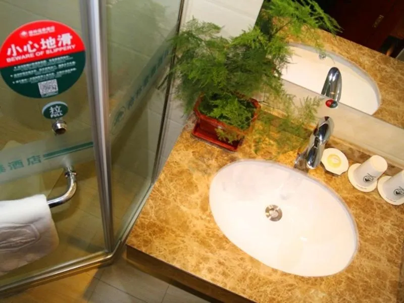 GreenTree Inn JiangSu YanCheng North Bus Station Bolian Plaza Business Hotel