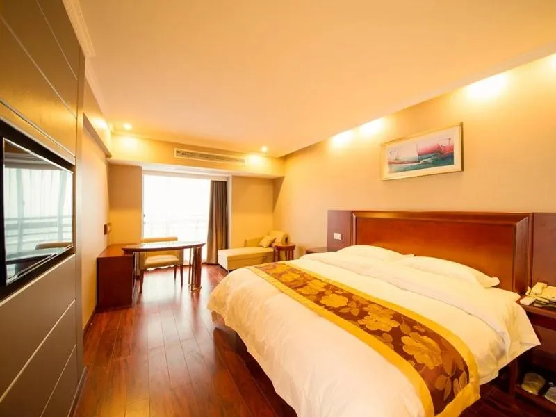 GreenTree Zhejiang Jiaxing Jiashan Renmin Road Business Hotel