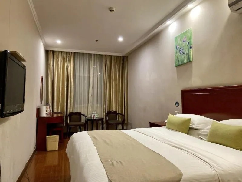 Bed in GreenTree Inn ShanDong Linxi Pingyi Mengyang Road Express Hotel