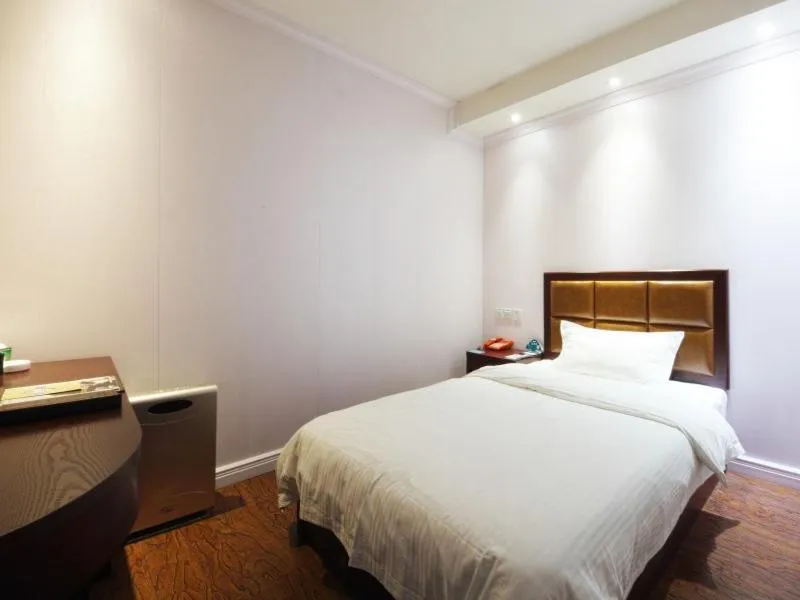 Bed in GreenTree Inn Hefei Fanhua Avenue Decision Building Anhui University Business Hotel
