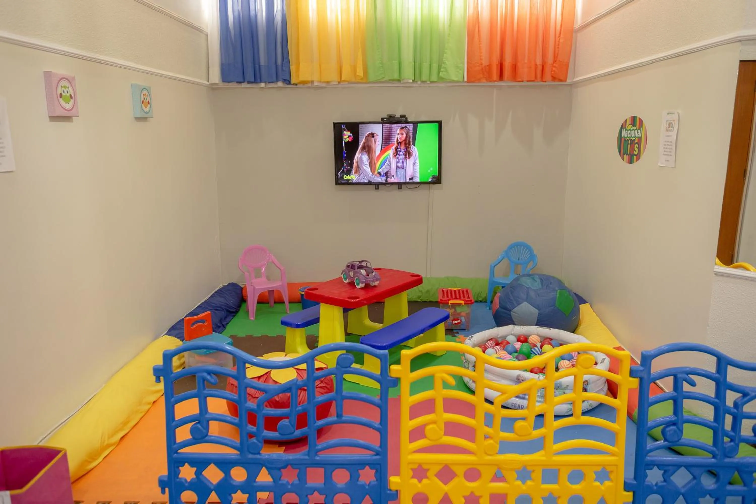 children in Hotel Nacional Inn Ribeirão Preto