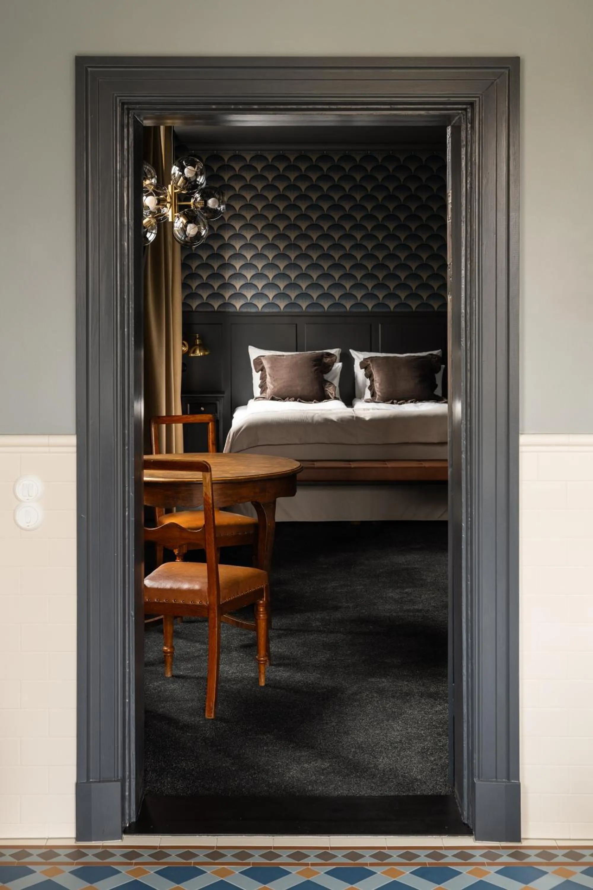 Property building, Bed in Akademihotellet