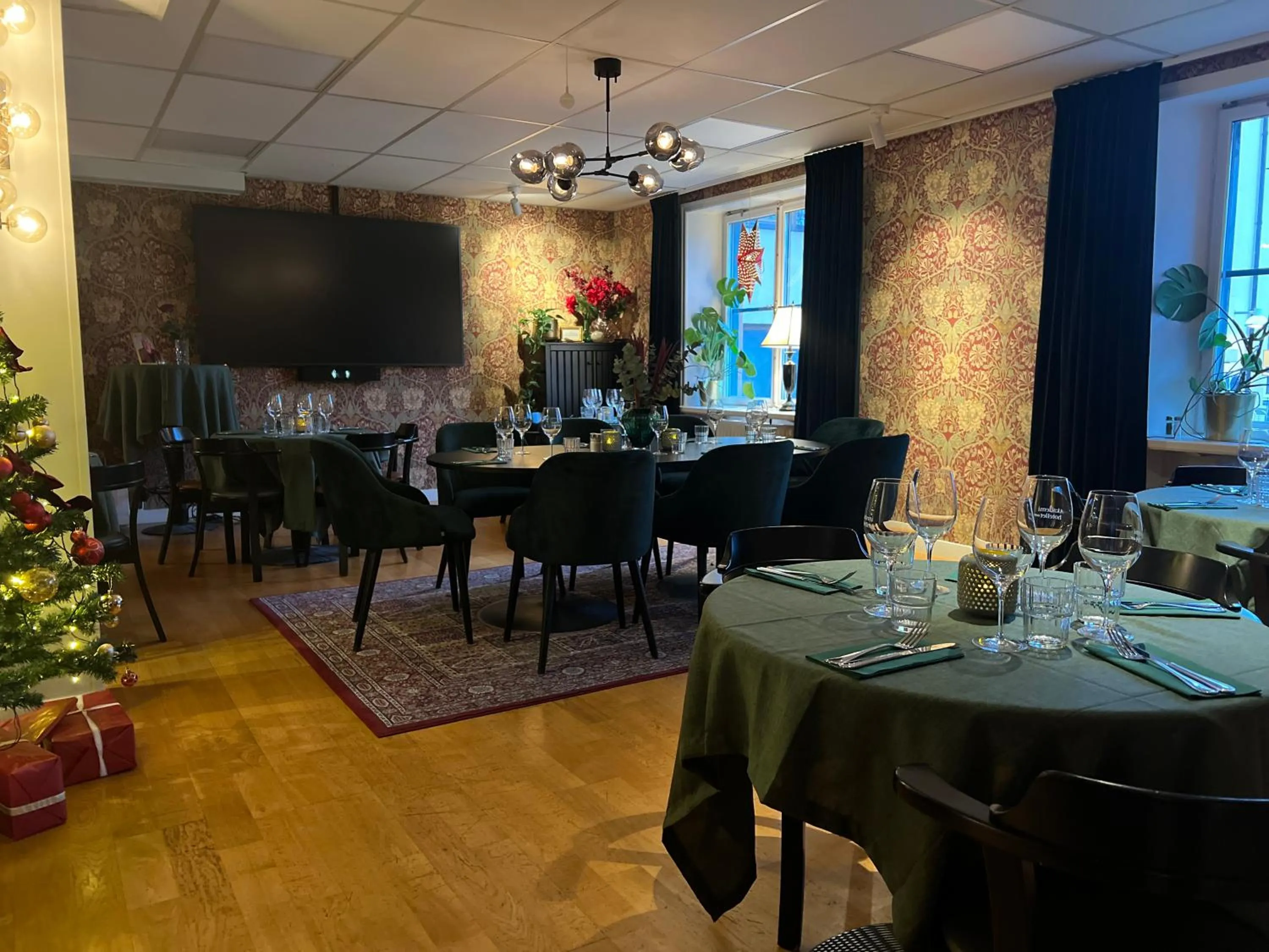 Restaurant/places to eat in Akademihotellet