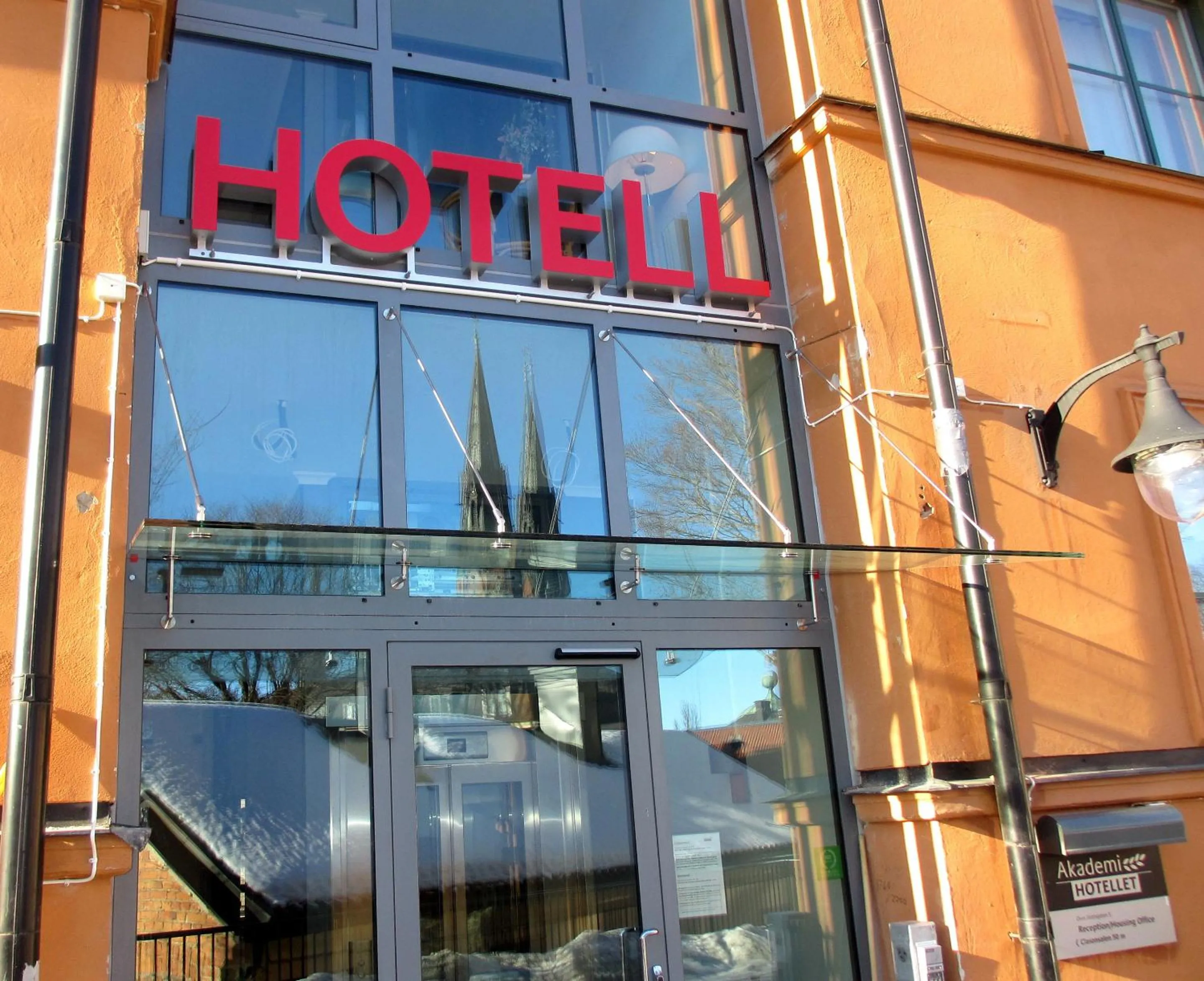 Facade/entrance in Akademihotellet