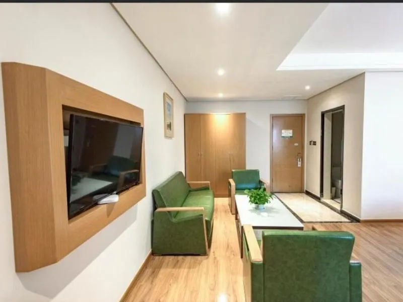 GreenTree Inn GuangXi HePu HuanzhuSouthRd.Transit Center Express Hotel