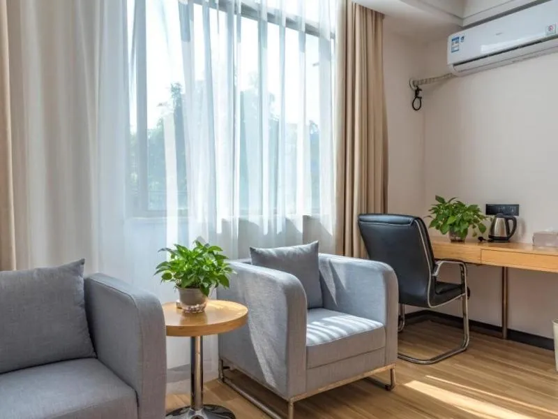 GreenTree Inn GuangXi HePu HuanzhuSouthRd.Transit Center Express Hotel