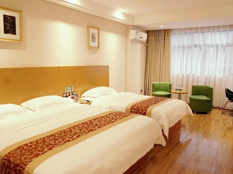 Bed in GreenTree Inn GuangXi HePu HuanzhuSouthRd.Transit Center Express Hotel