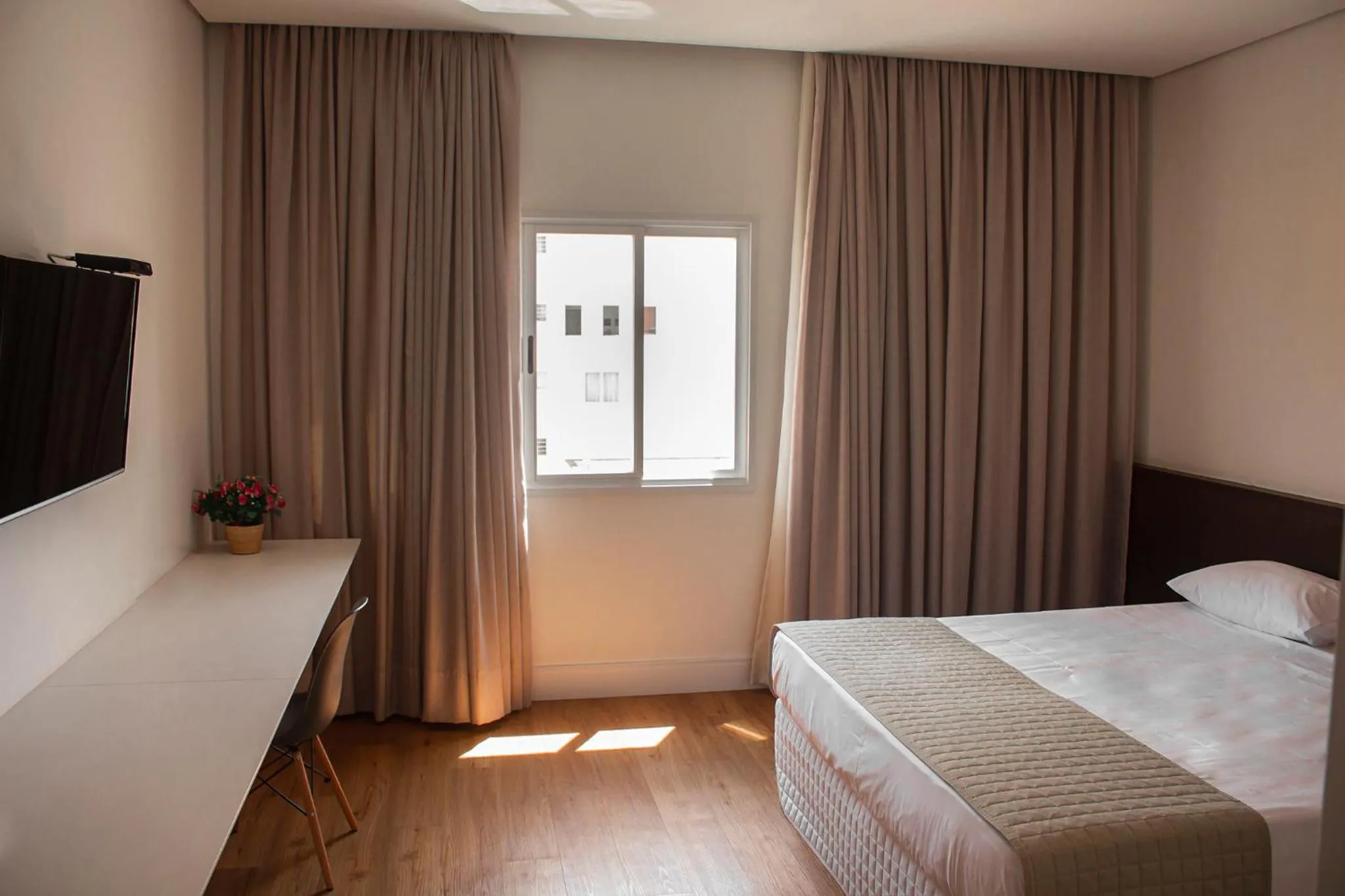 Bedroom, Bed in Vip Hotel