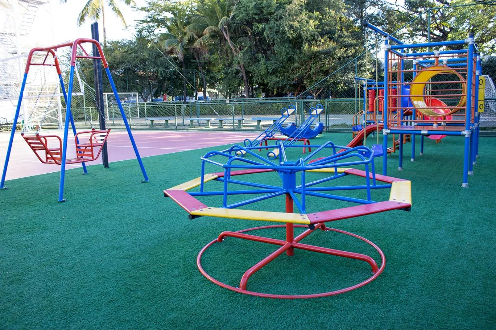 Children play ground in Hotel Vilage Inn Ribeirão Preto & Convenções by Nacional Inn