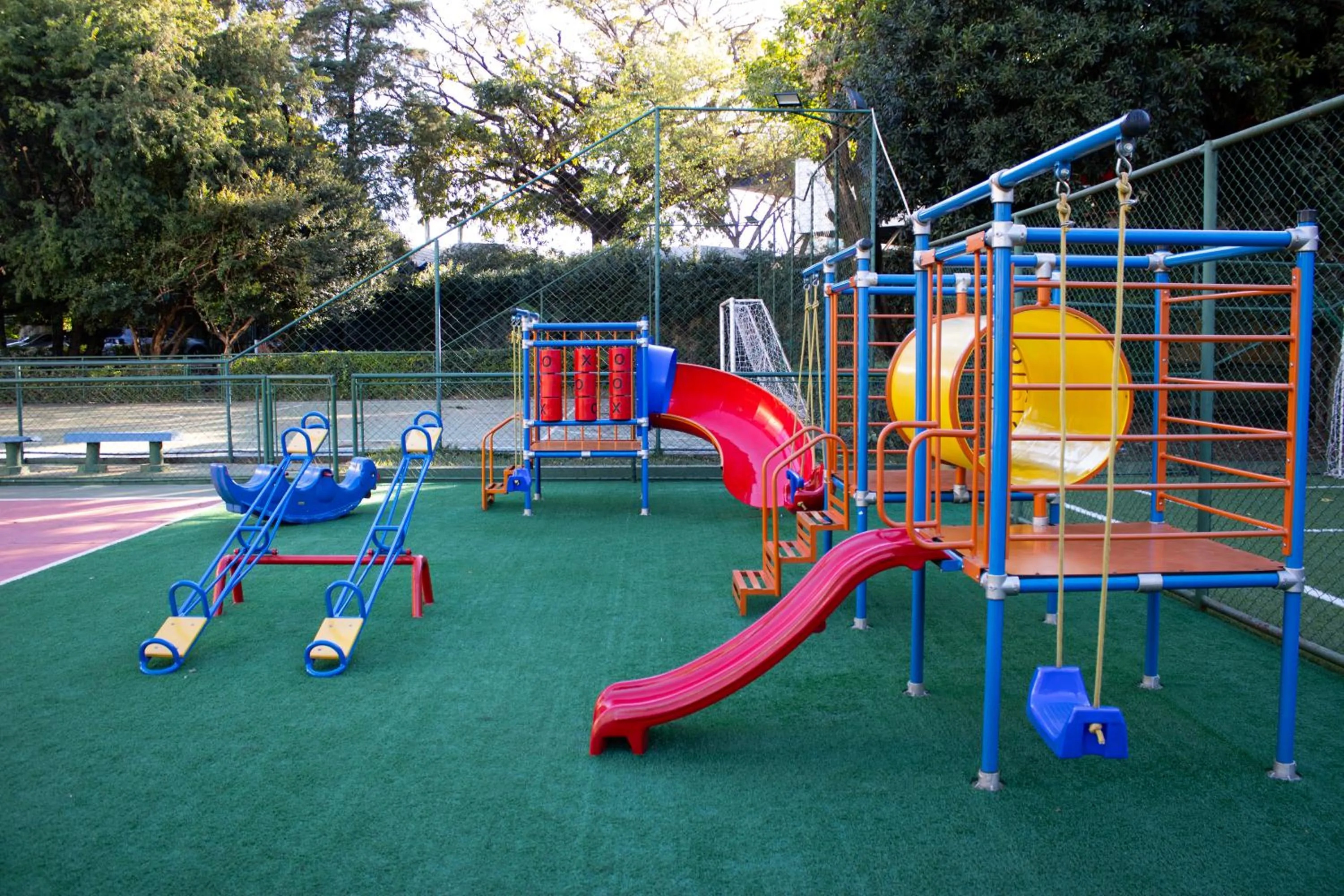 Children play ground in Hotel Vilage Inn Ribeirão Preto & Convenções by Nacional Inn