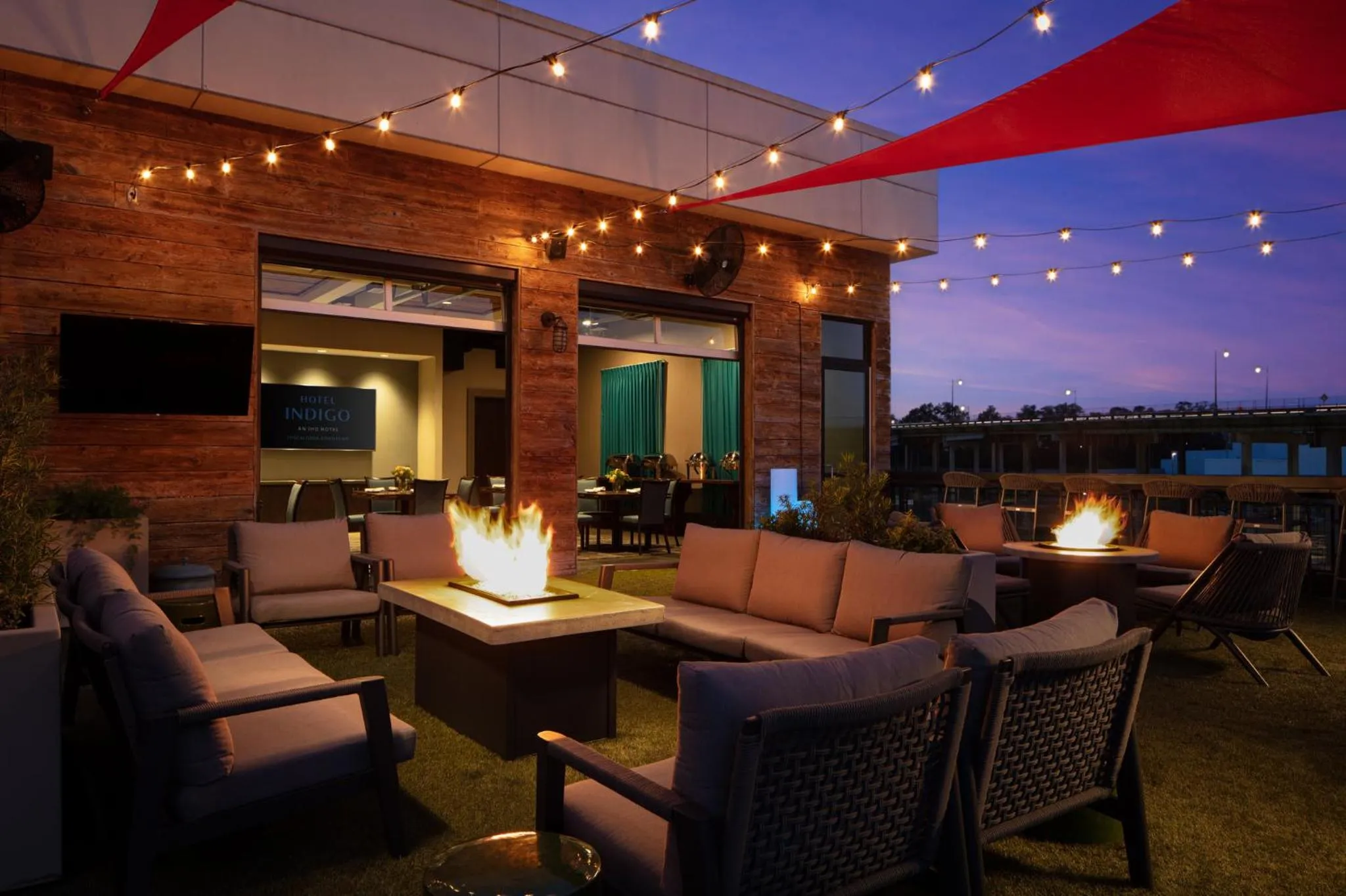 Restaurant/places to eat in Hotel Indigo Tuscaloosa Downtown by IHG