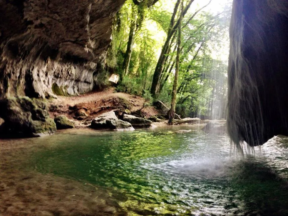 Nearby landmark in VALRELEY, chambres et table d'hôtes eco-friendly avec bain nordique au sud du massif du Jura