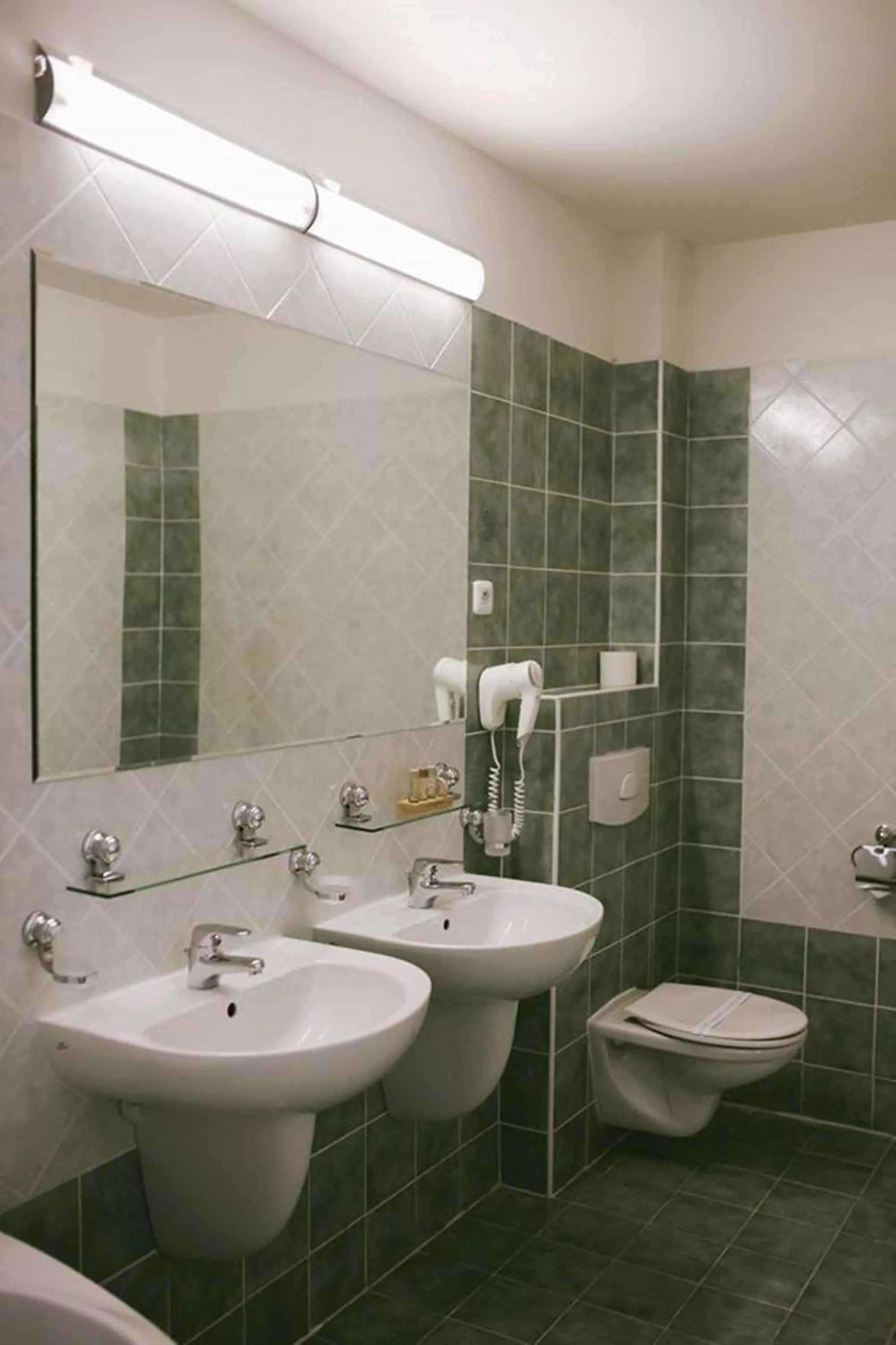 Bathroom in Hotel Plaza