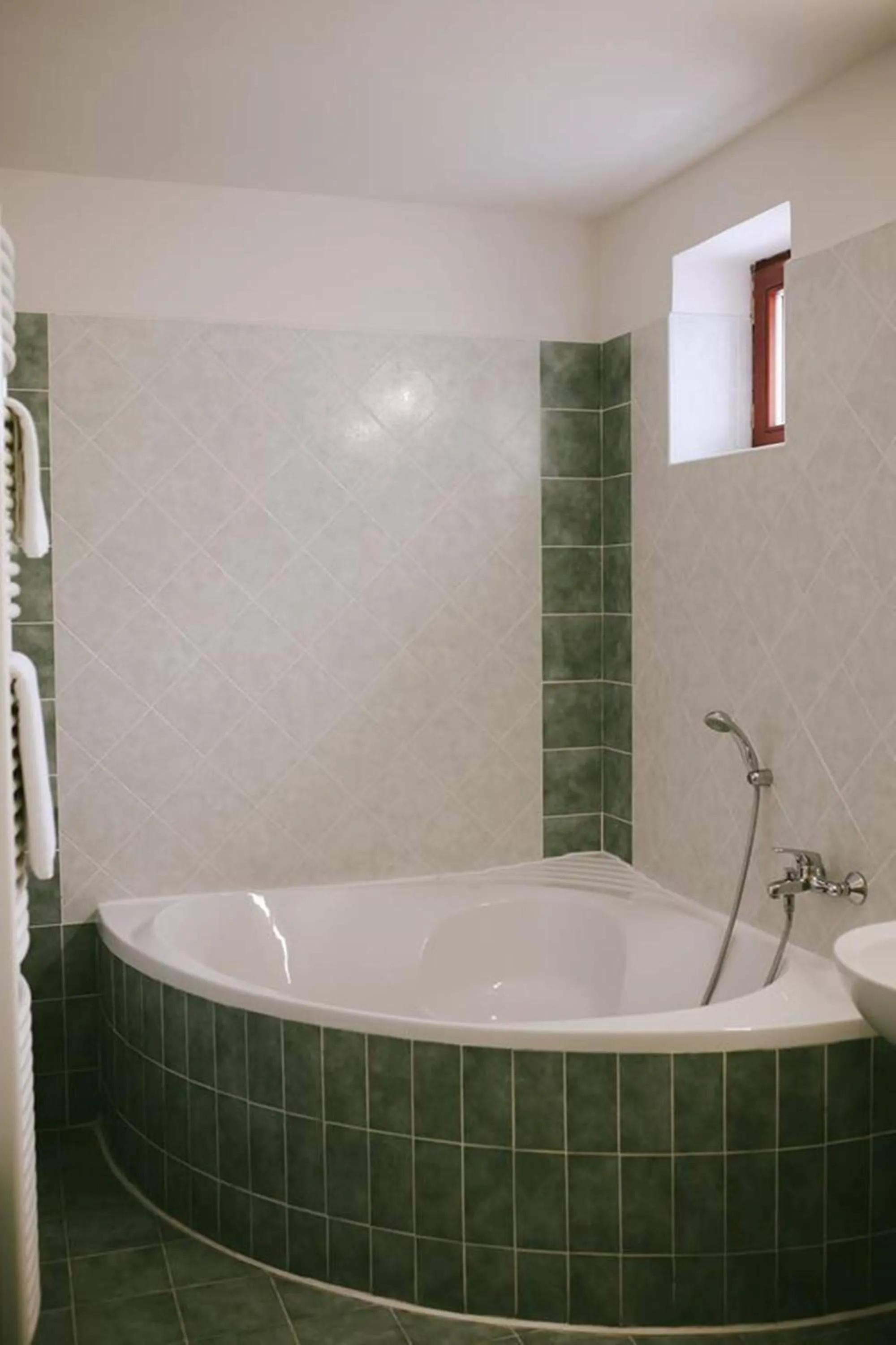 Day, Bathroom in Hotel Plaza