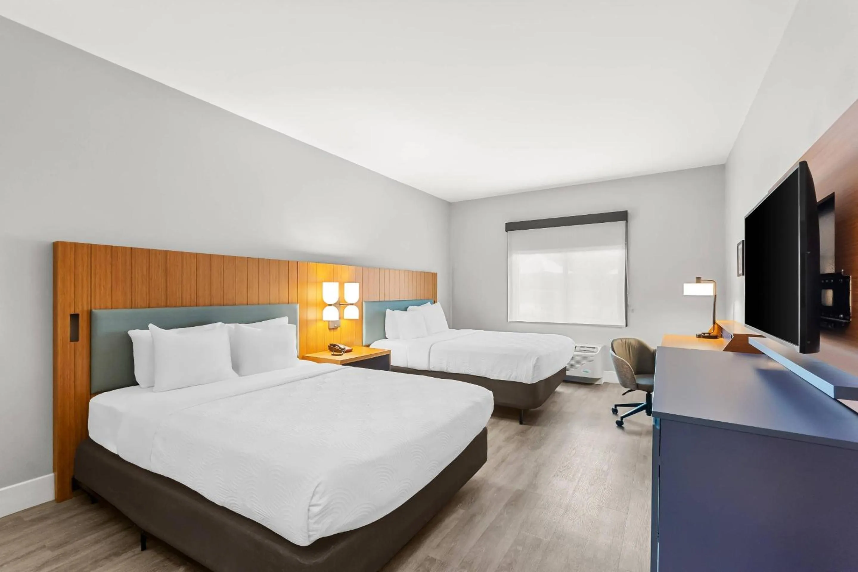 Bedroom, Bed in Country Inn & Suites Etown