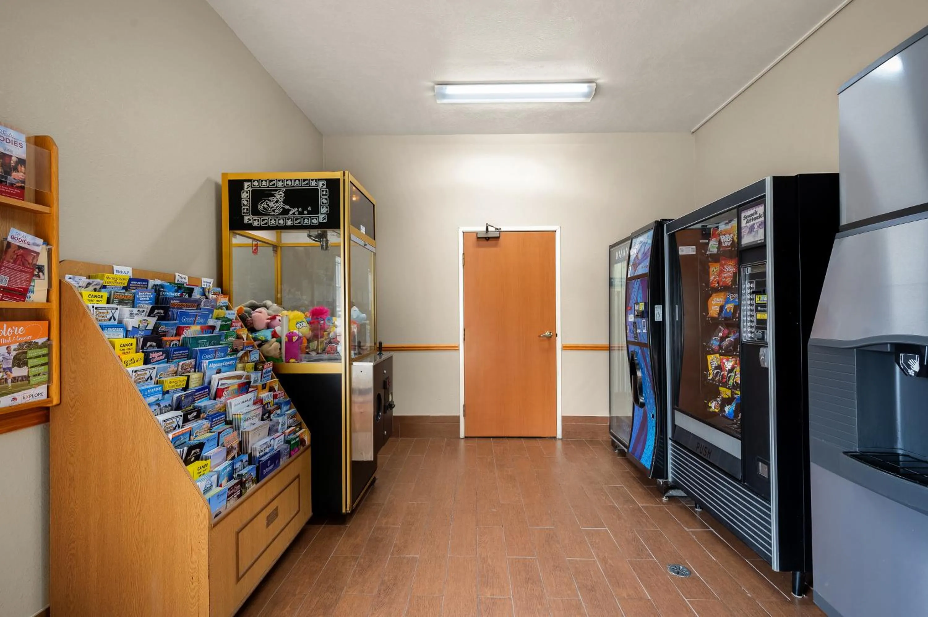 vending machine in Comfort Inn & Suites Fenton