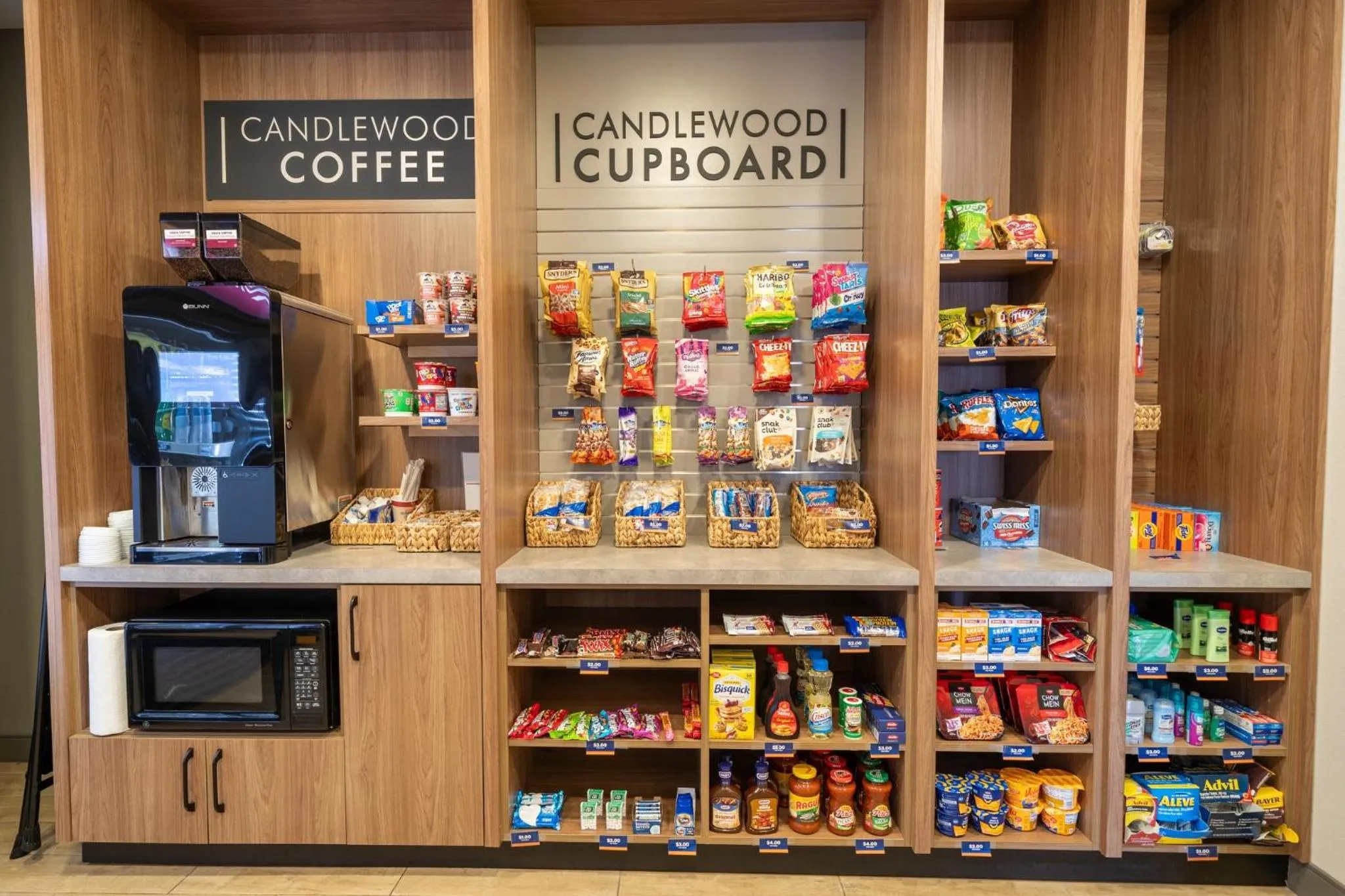 Lobby or reception in Candlewood Suites Deer Park by IHG