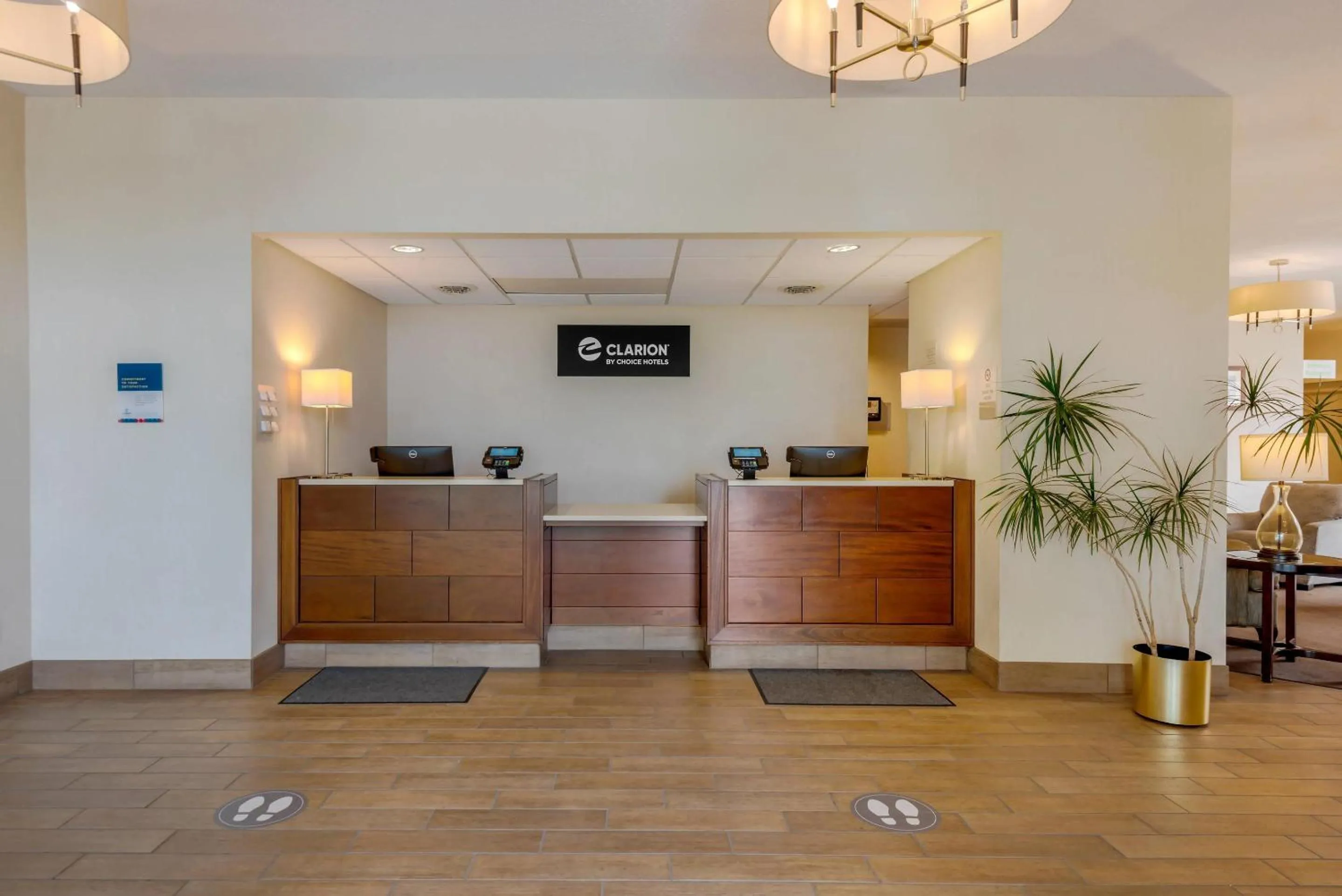 Lobby or reception in Clarion Inn Elmira-Horseheads