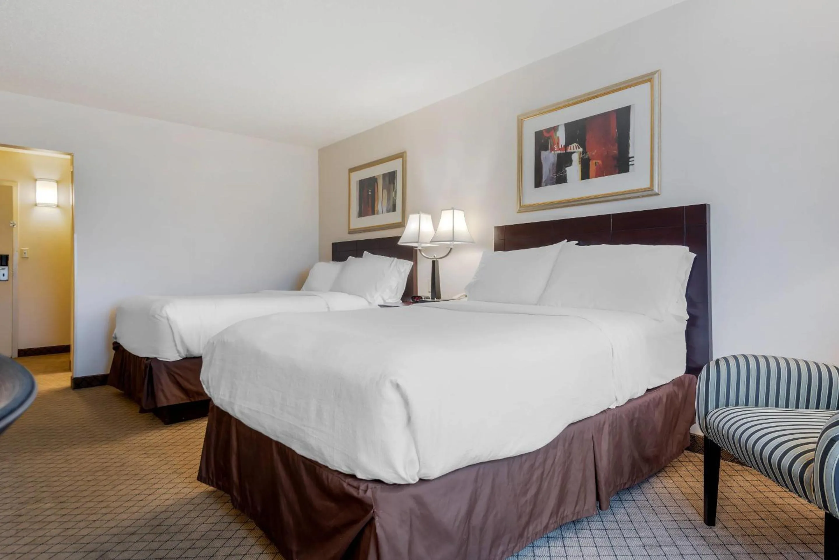 Bedroom, Bed in Clarion Inn Elmira-Horseheads