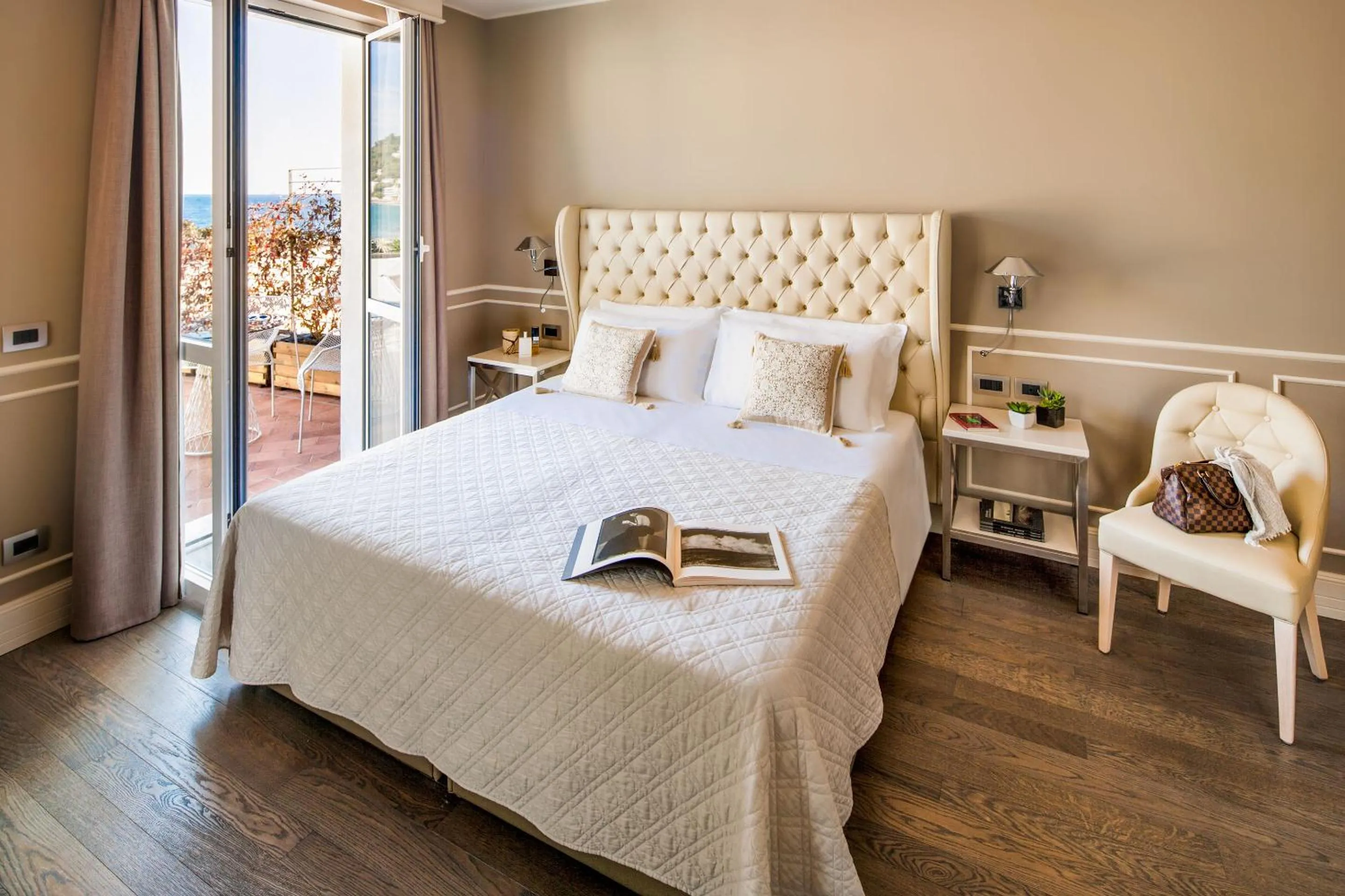 Photo of the whole room, Bed in Hotel Savoia