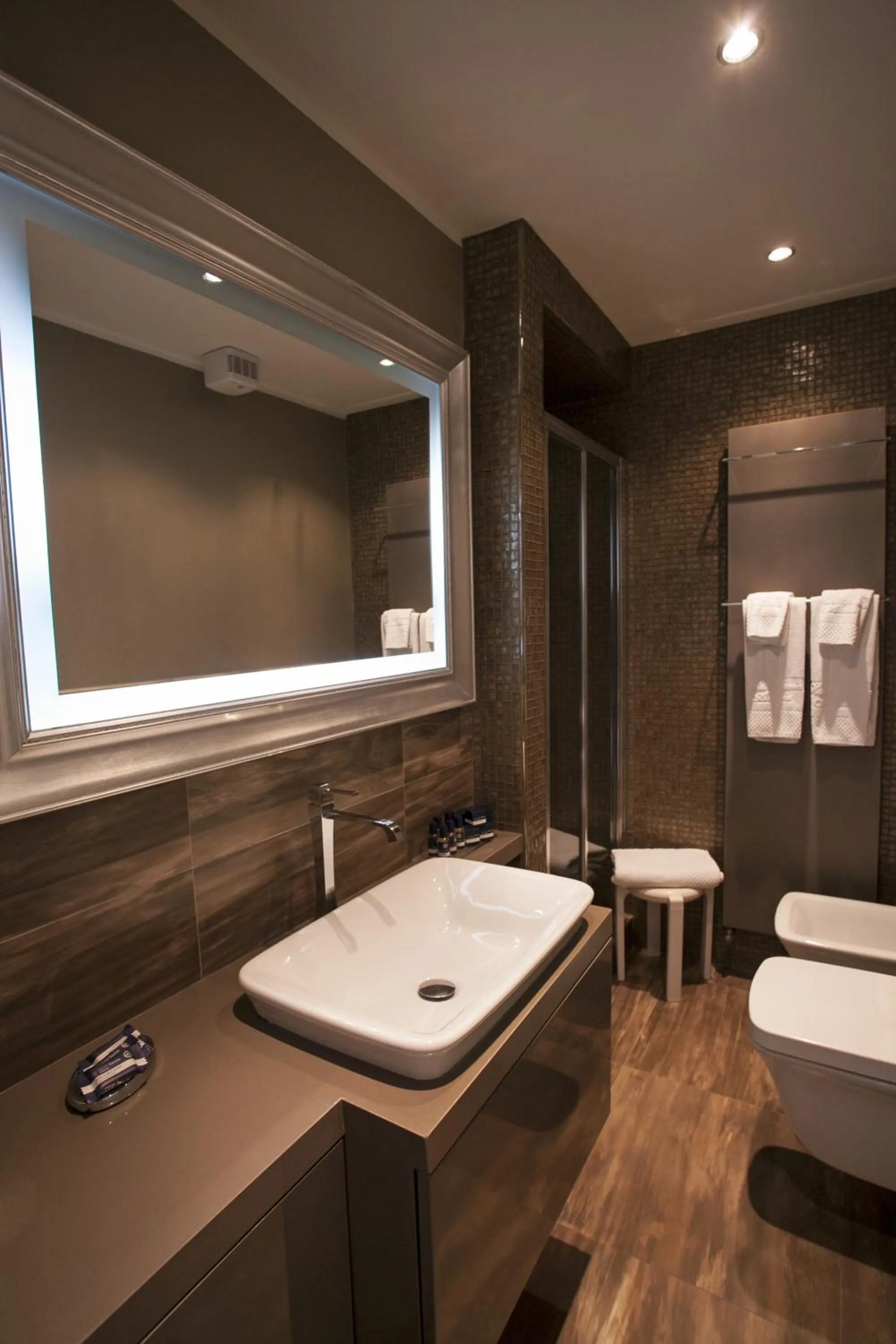 Bathroom in Hotel Savoia