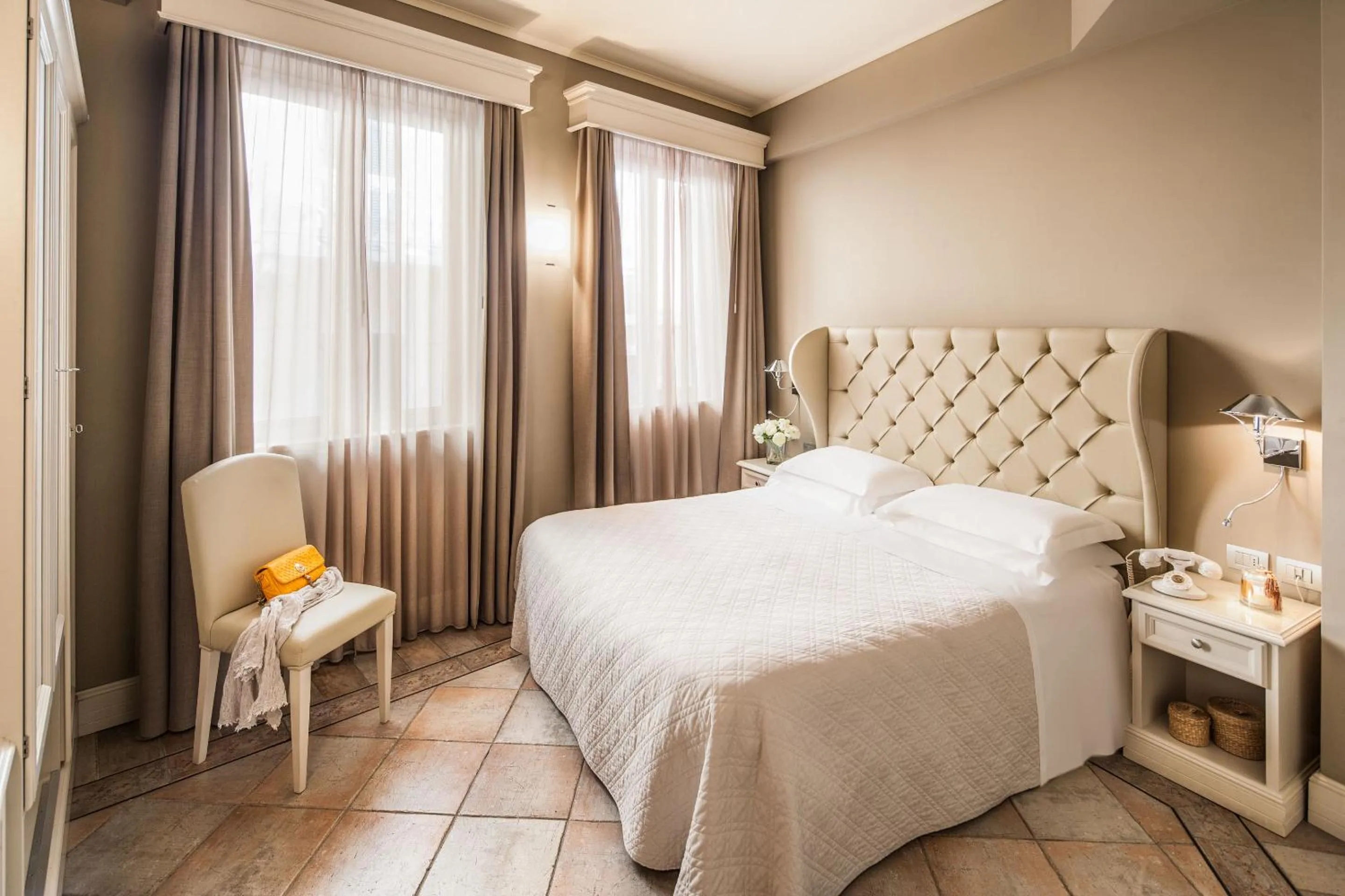 Bedroom, Bed in Hotel Savoia