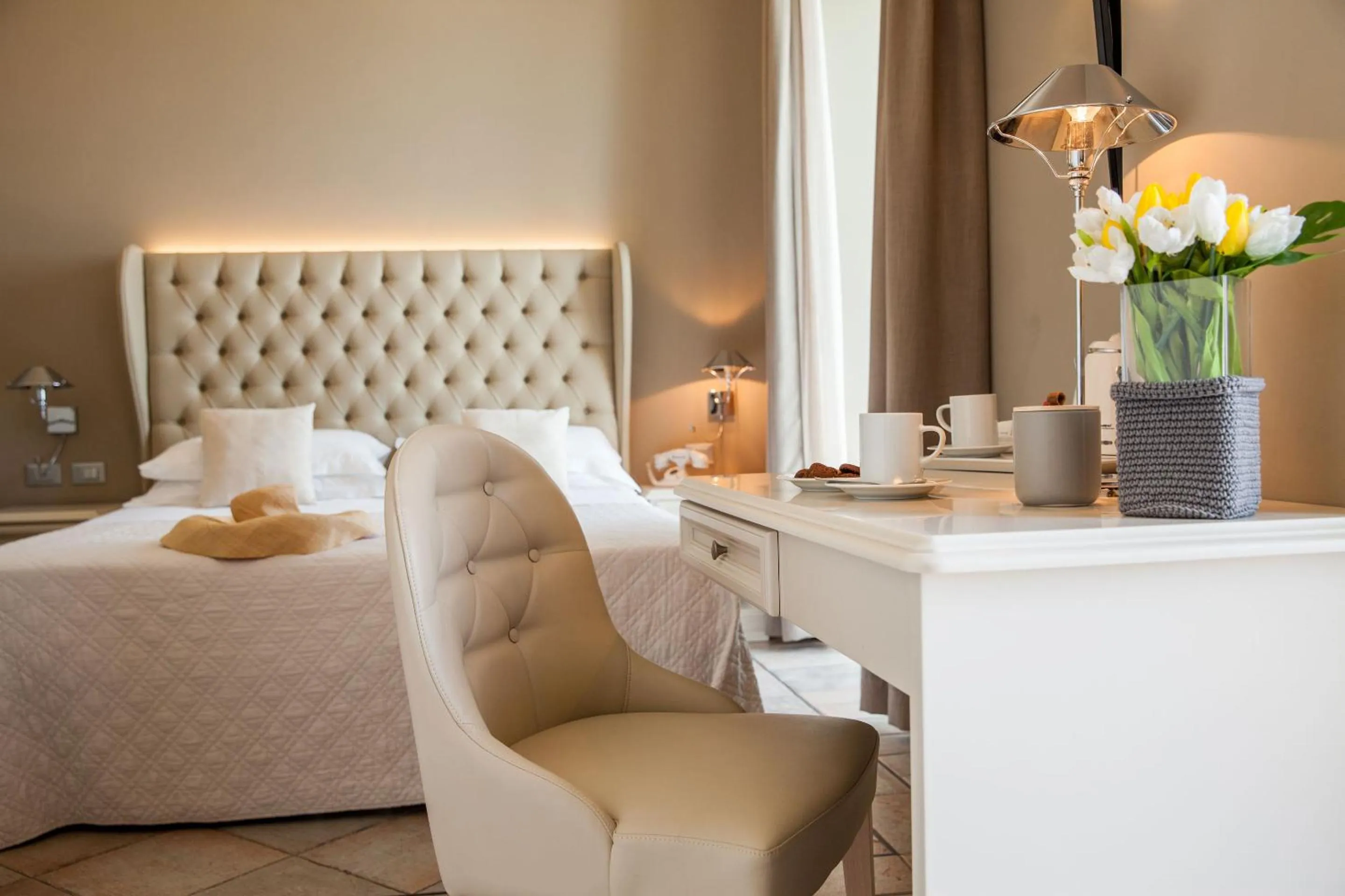 Decorative detail, Bed in Hotel Savoia