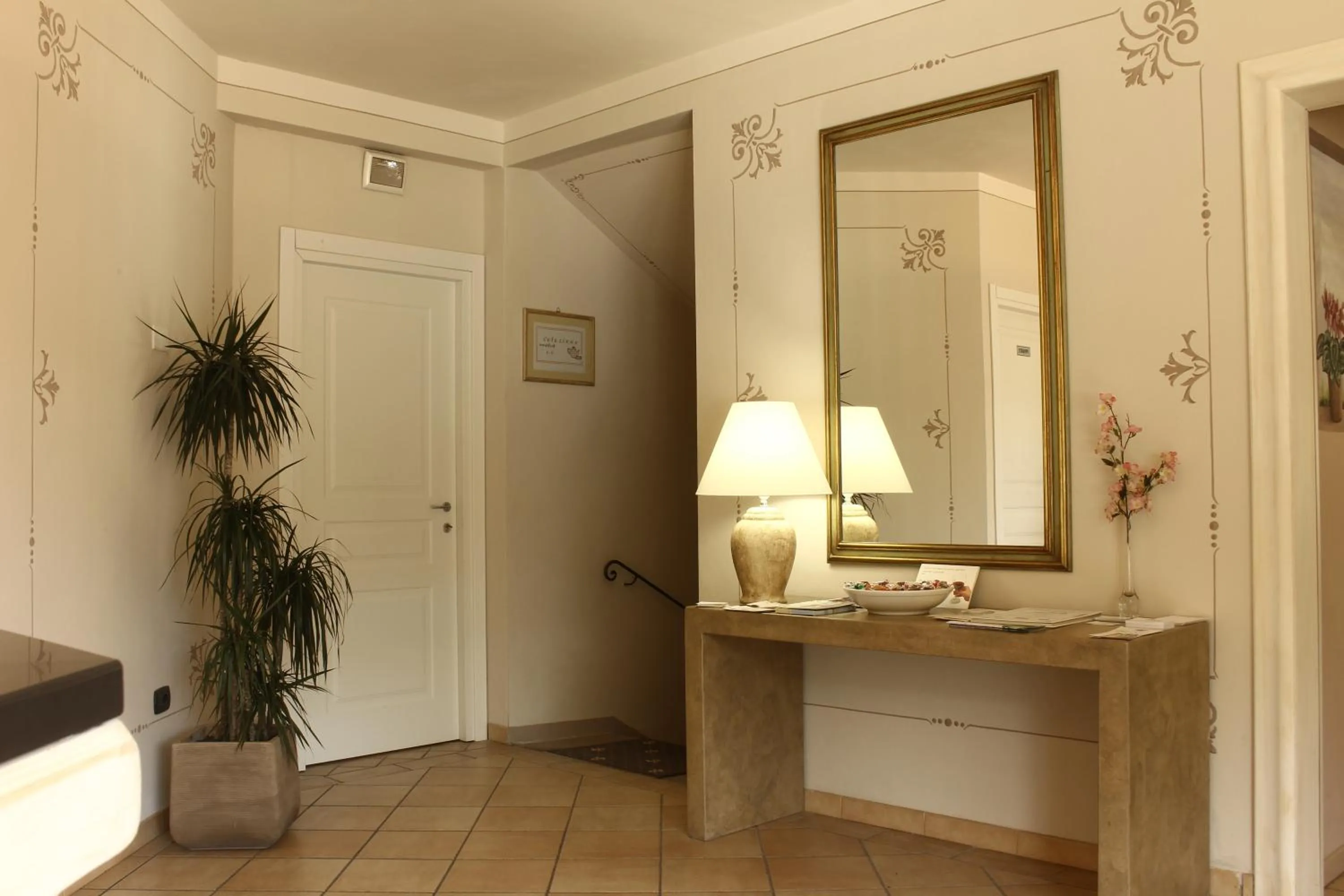 Lobby or reception in Holiday Rooms Antica Badia