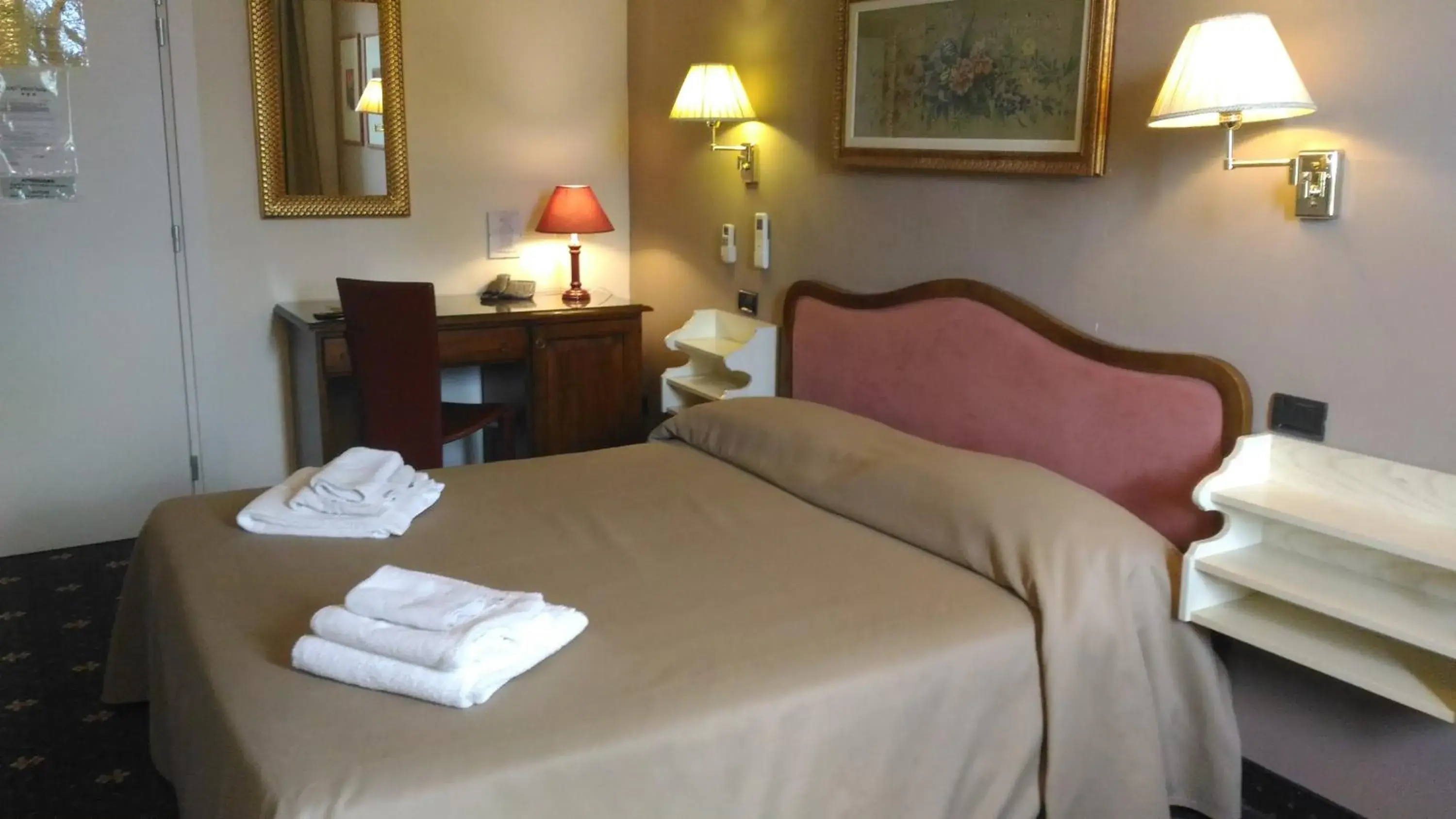 Superior Double Room in Holiday Rooms Antica Badia Superior Double Room in Holiday Rooms Antica Badia