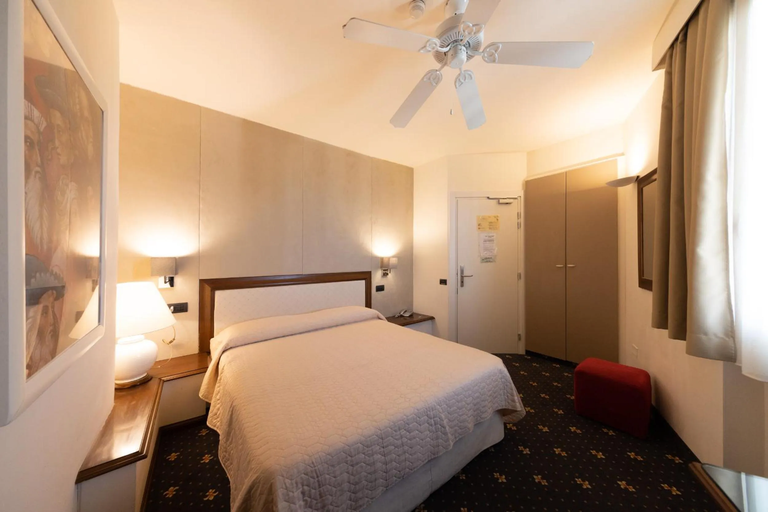 Bed in Hotel Antica Badia Volterra