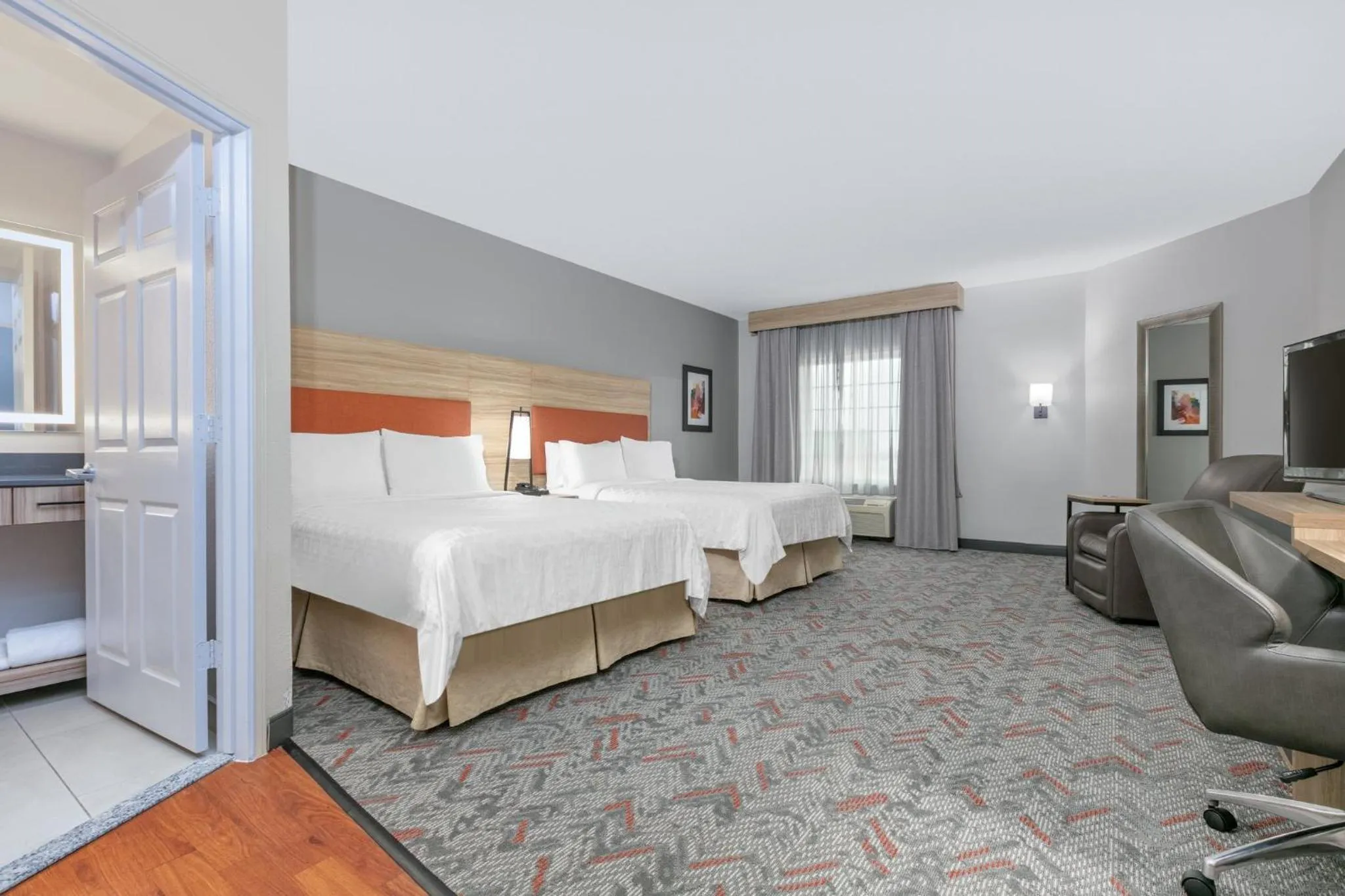 Photo of the whole room, Bed in Candlewood Suites Houston I-10 East by IHG