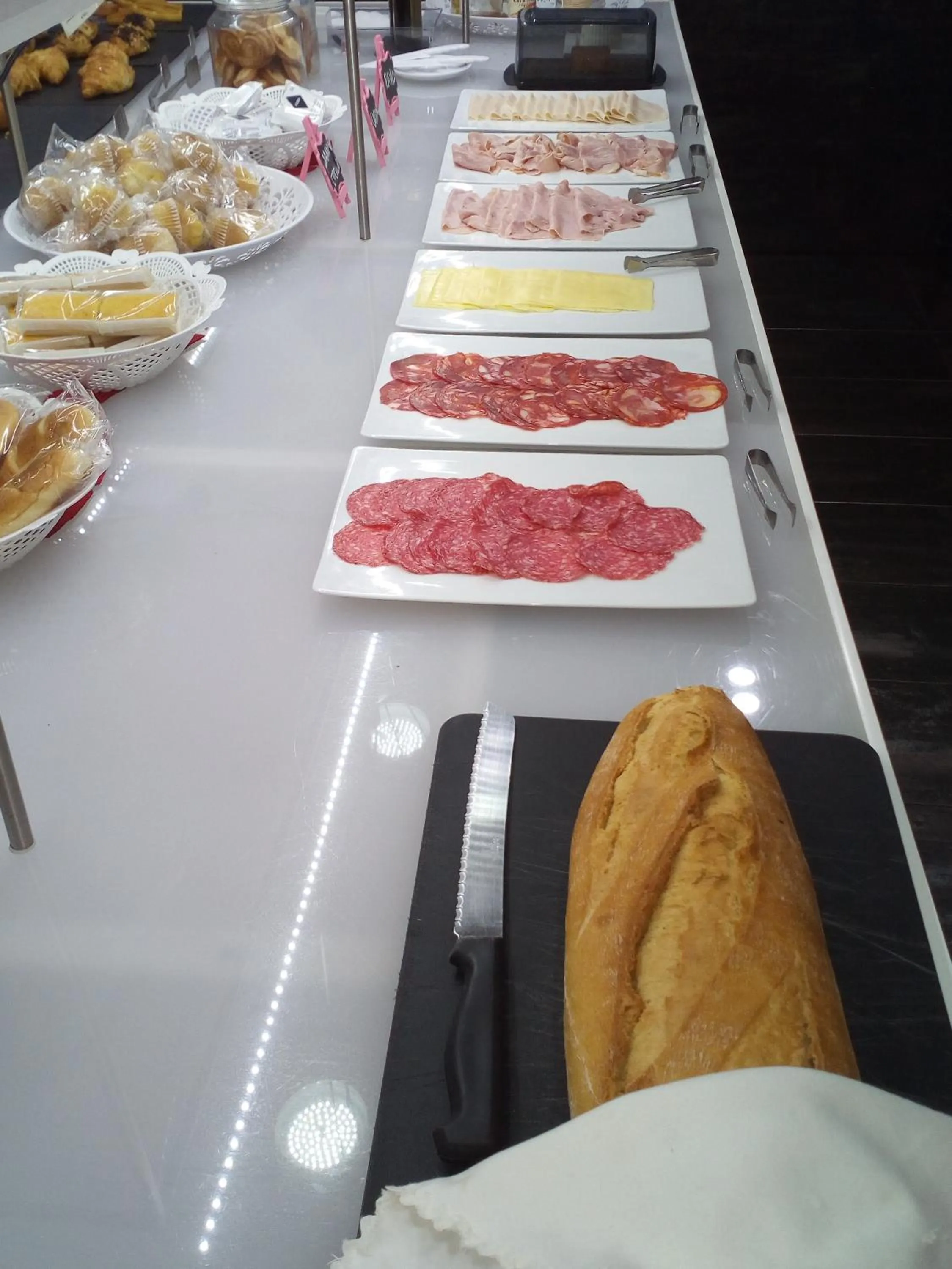 Buffet breakfast in Nap Oviedo