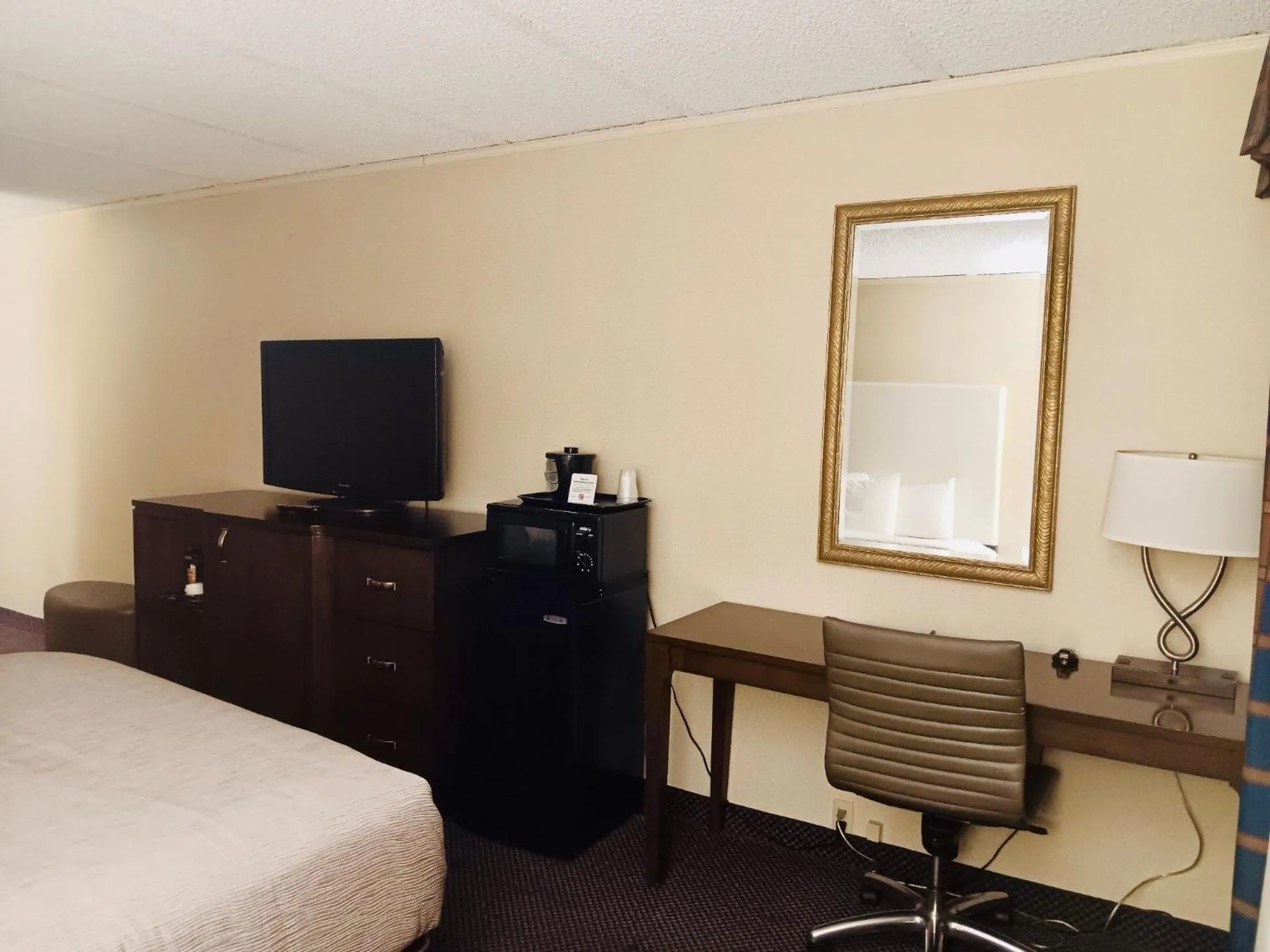 Bed in Quality Inn Horseheads