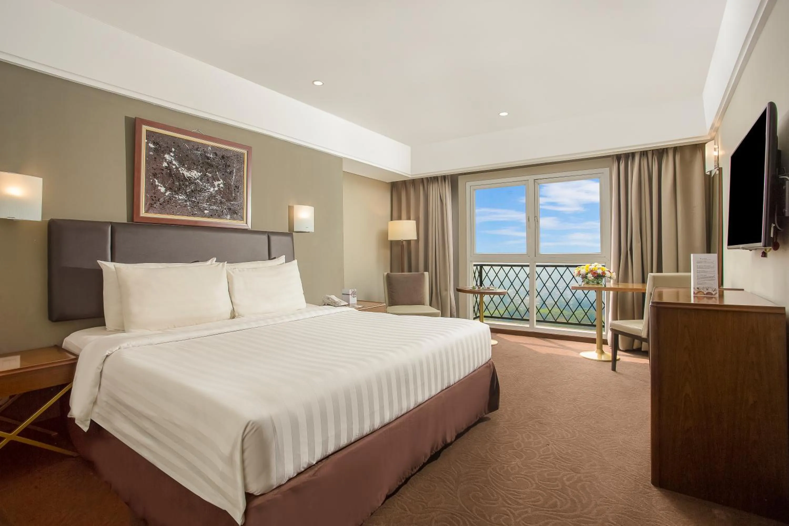 Bedroom, Bed in Swiss-Belhotel Bogor