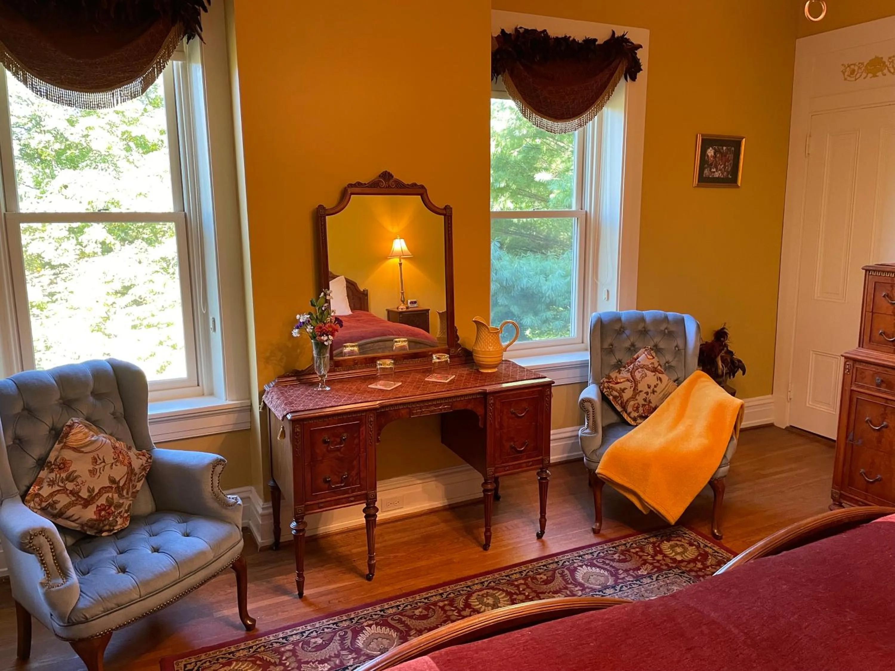 Seating area in Hollinger House